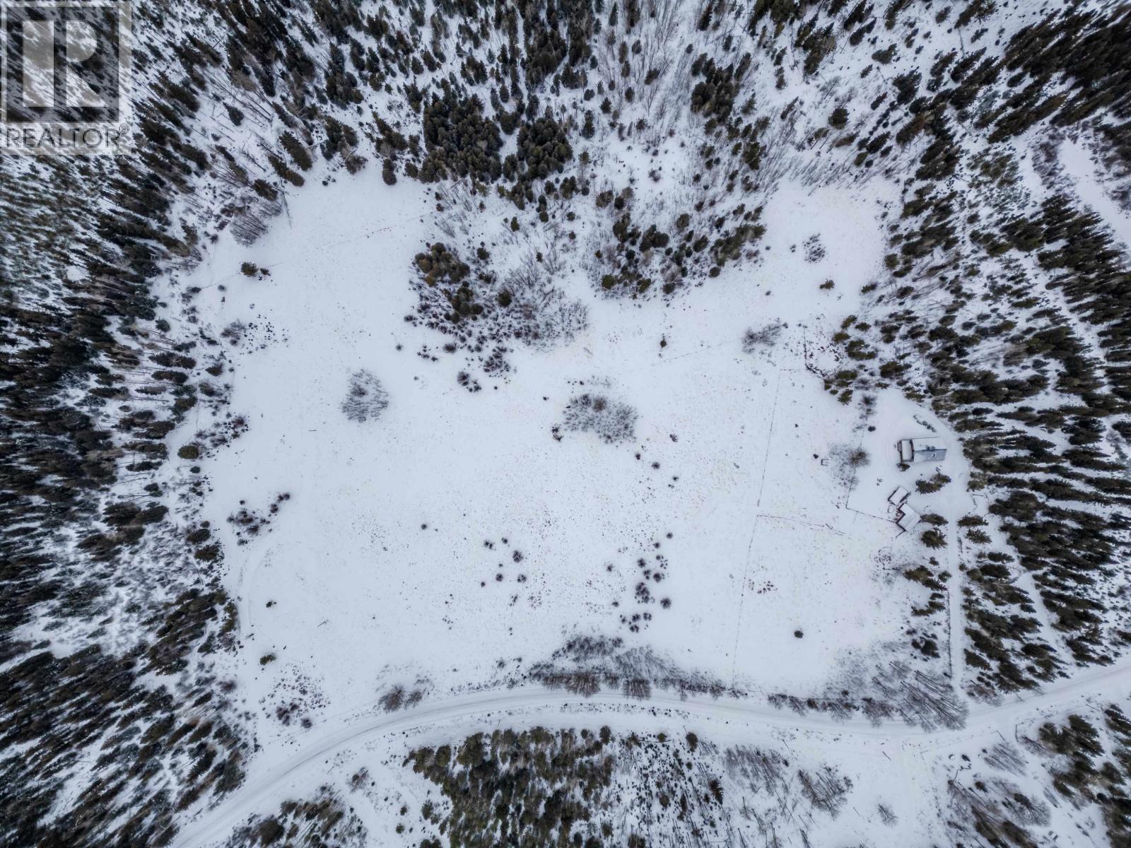 3074 SPOUT LAKE ROAD, Lac La Hache