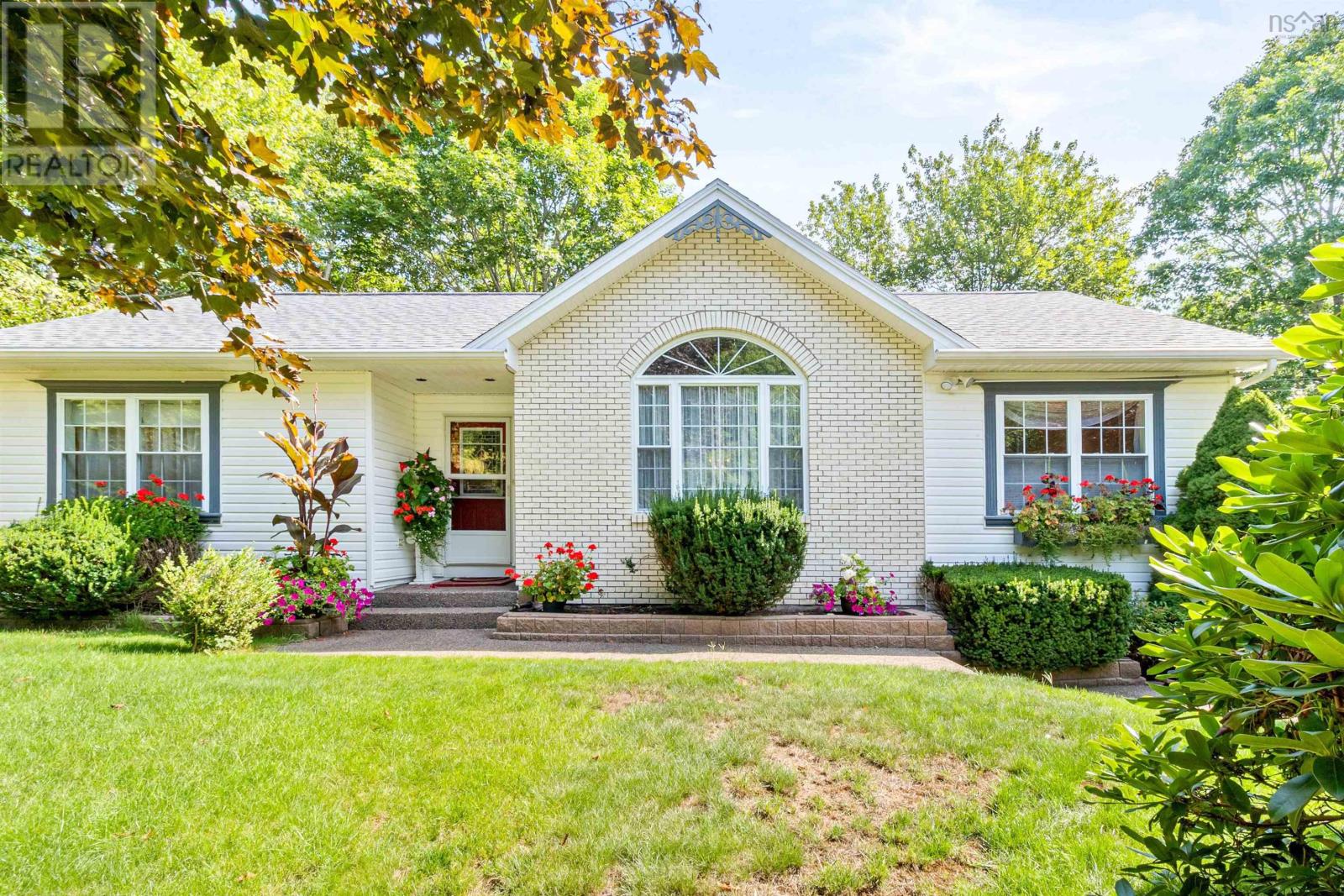 Property photo of 42 Canterbury Lane