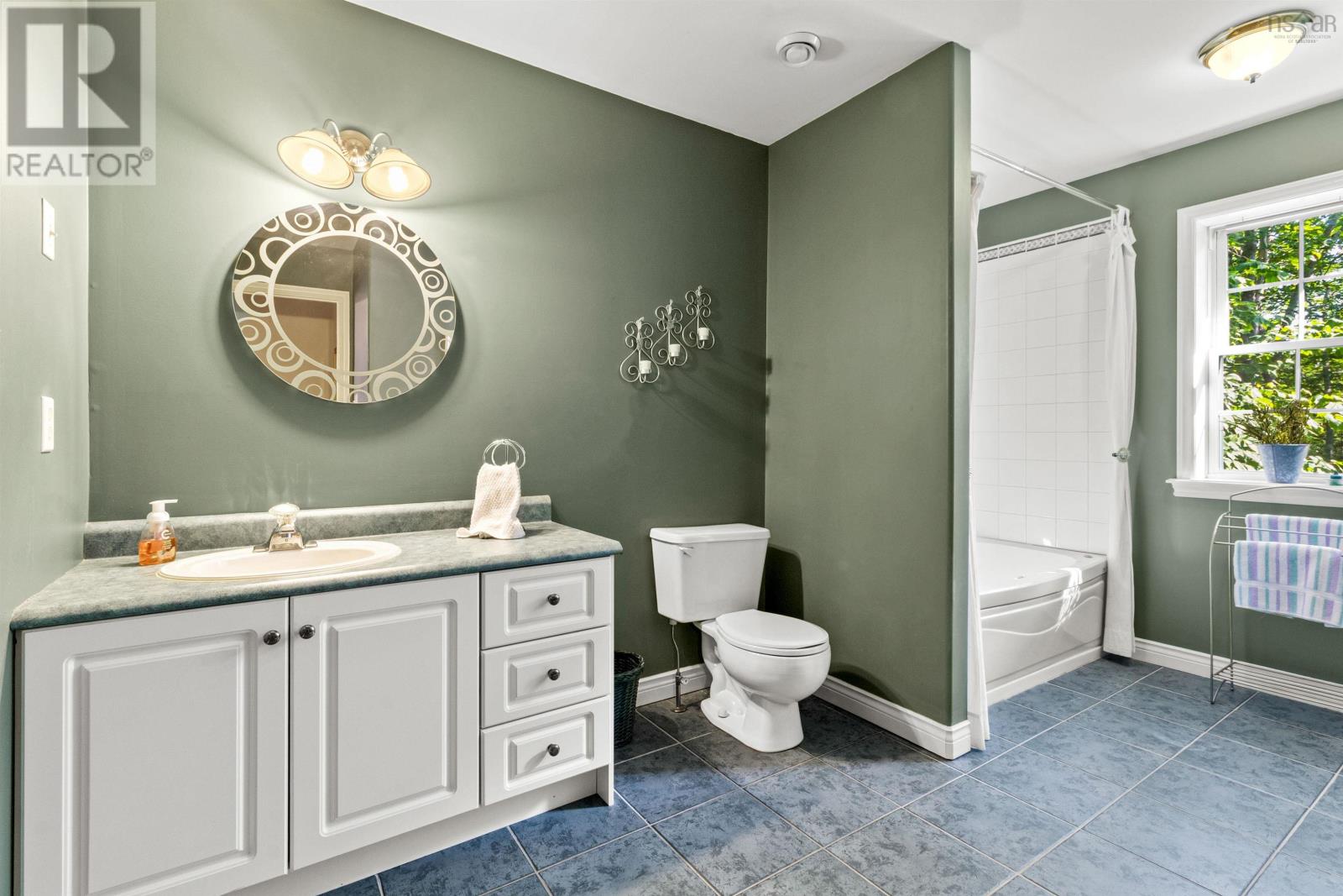 Property 15 of 43 of 42 Canterbury Lane