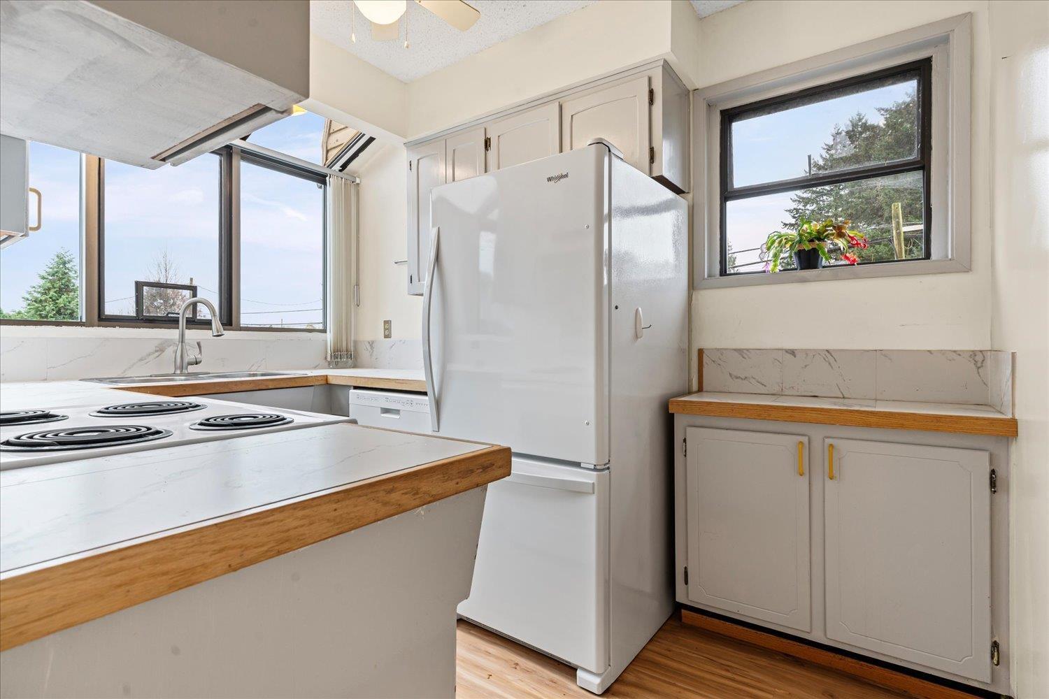 1 9446 HAZEL STREET, Chilliwack Proper East, Chilliwack