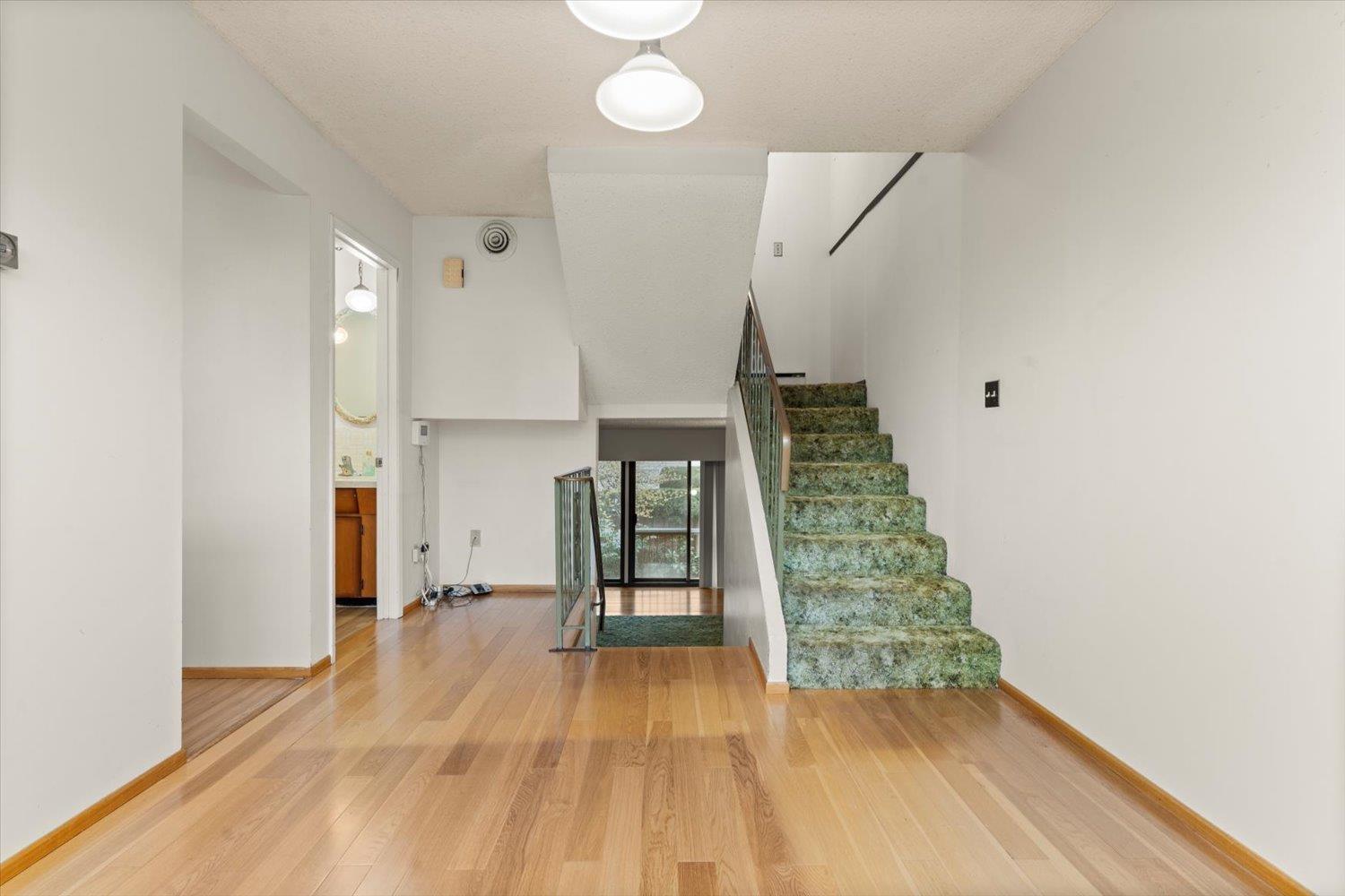 1 9446 HAZEL STREET, Chilliwack Proper East, Chilliwack