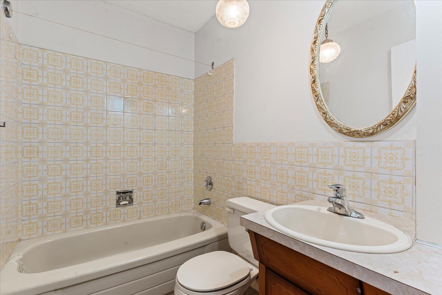 1 9446 HAZEL STREET, Chilliwack Proper East, Chilliwack