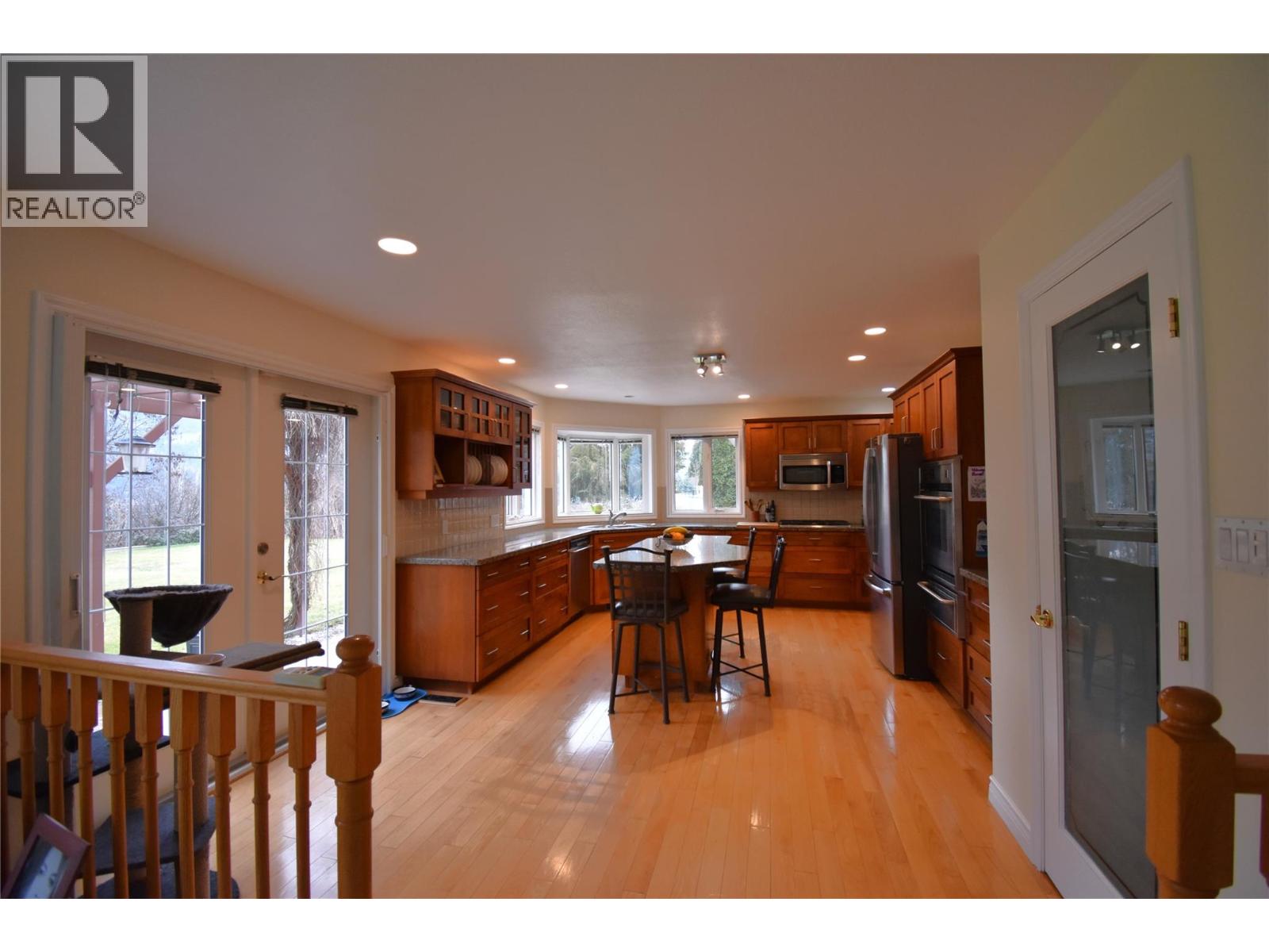 2601 9th Avenue, Castlegar