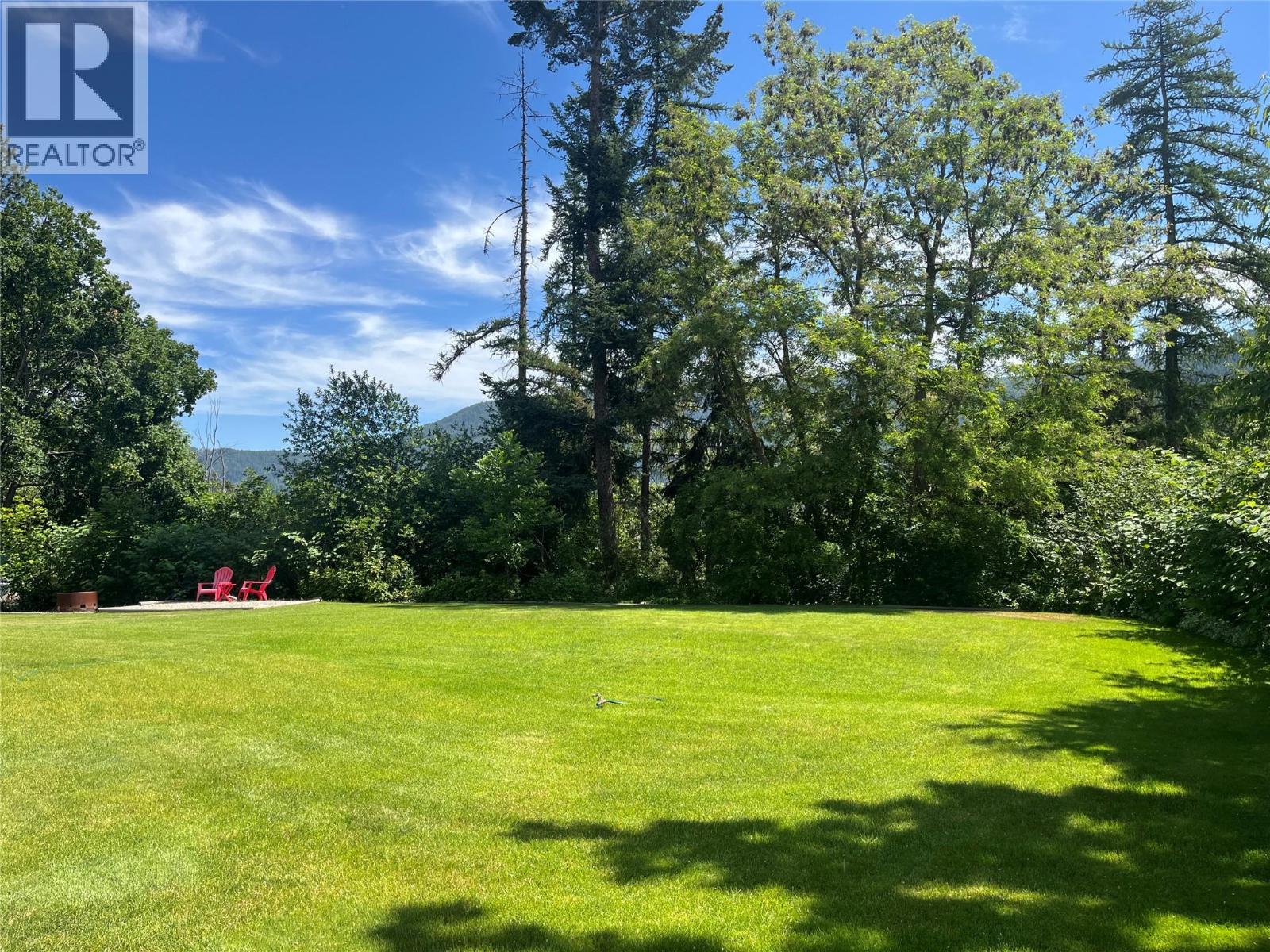 2601 9th Avenue, Castlegar