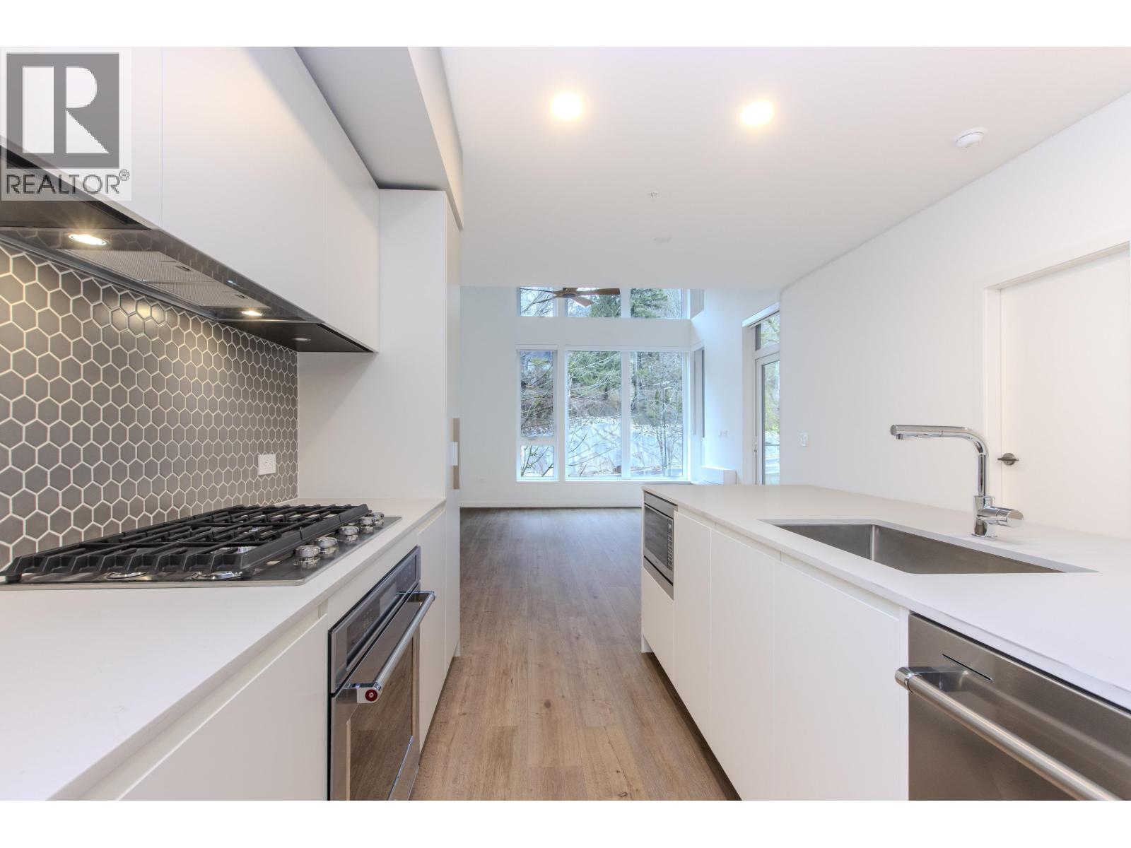 610 1504 SCOTT CRESCENT, Squamish