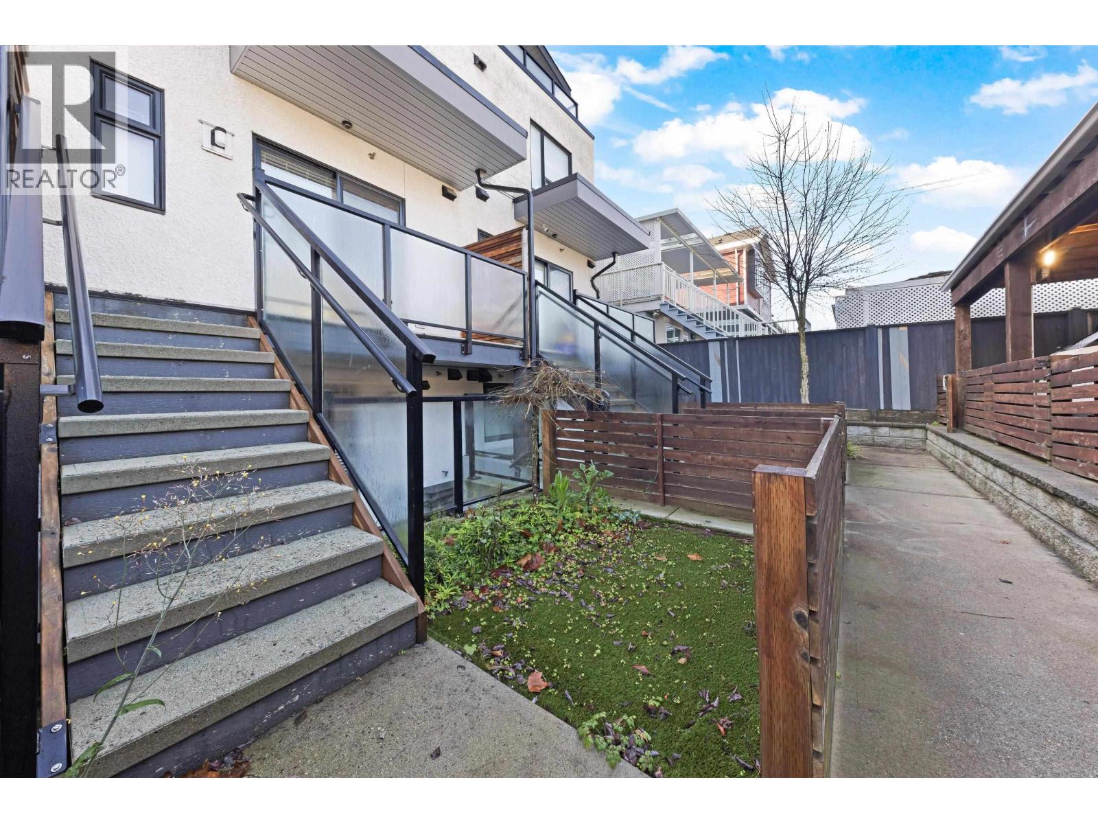 2763 DUKE STREET, Vancouver