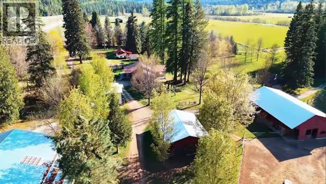 3371 Highway 3B, Fruitvale