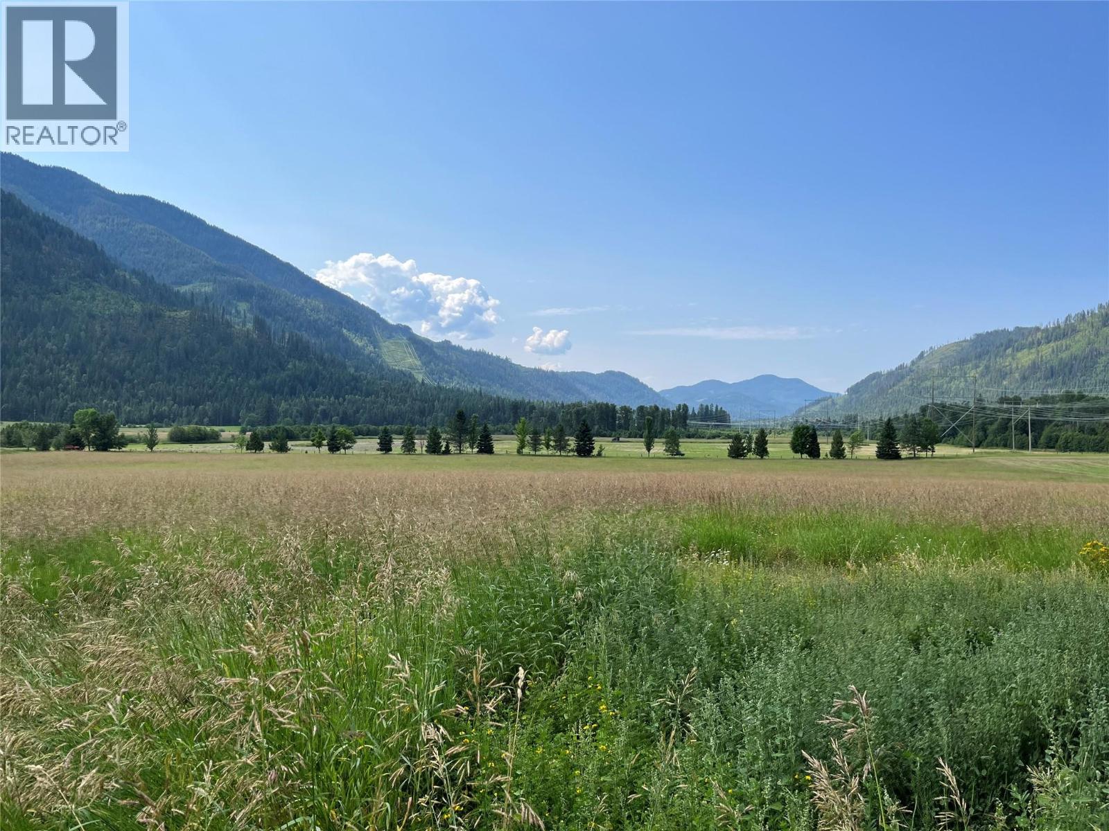 3371 Highway 3B, Fruitvale