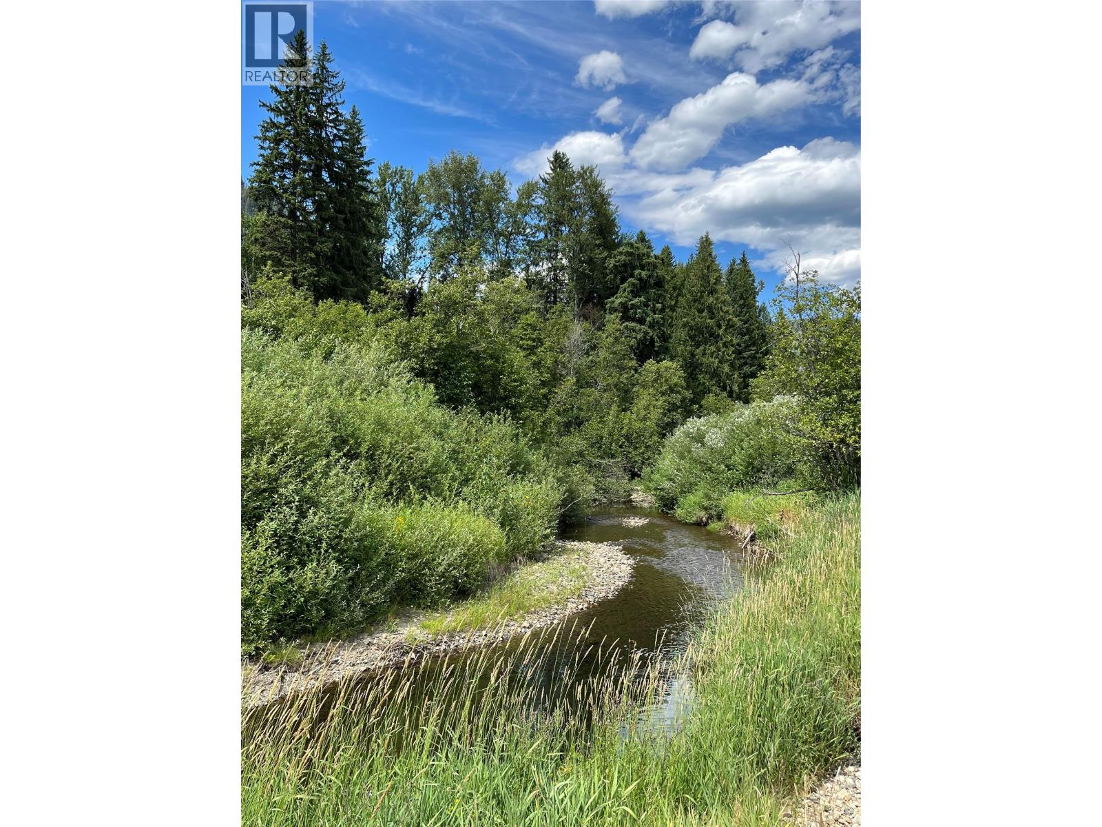 3371 Highway 3B, Fruitvale