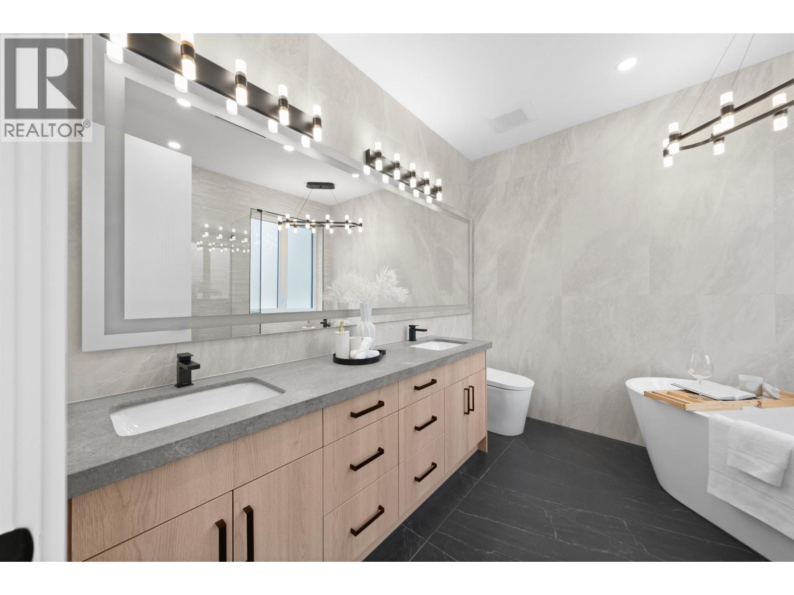 6400 RIVERDALE DRIVE, Richmond