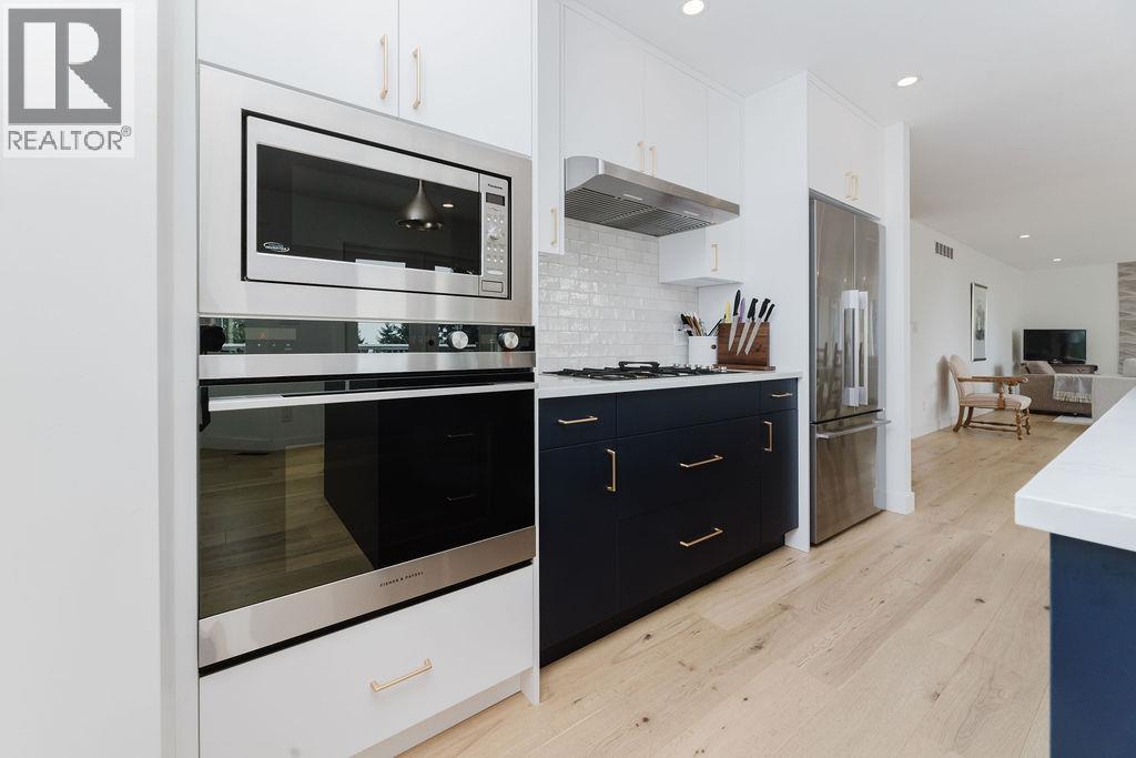 341 HARRY ROAD, Gibsons