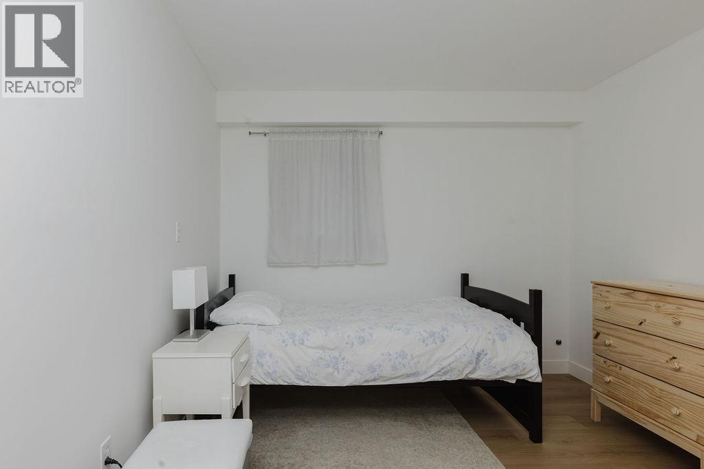 341 HARRY ROAD, Gibsons