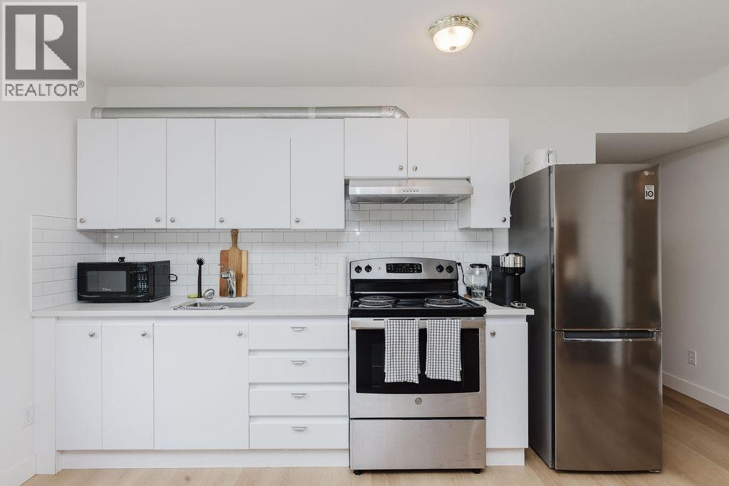 341 HARRY ROAD, Gibsons