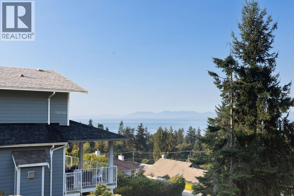 341 HARRY ROAD, Gibsons