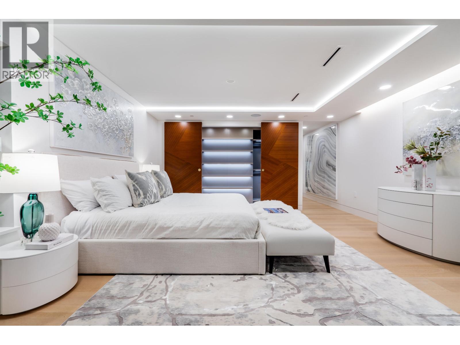 1123 CRESTLINE ROAD, West Vancouver