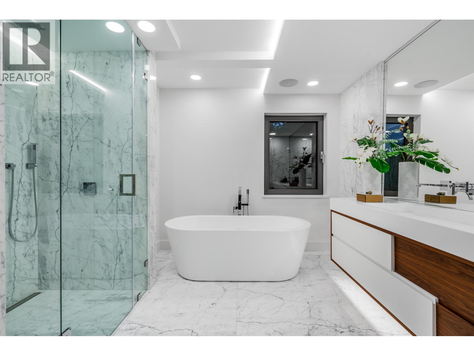 1123 CRESTLINE ROAD, West Vancouver