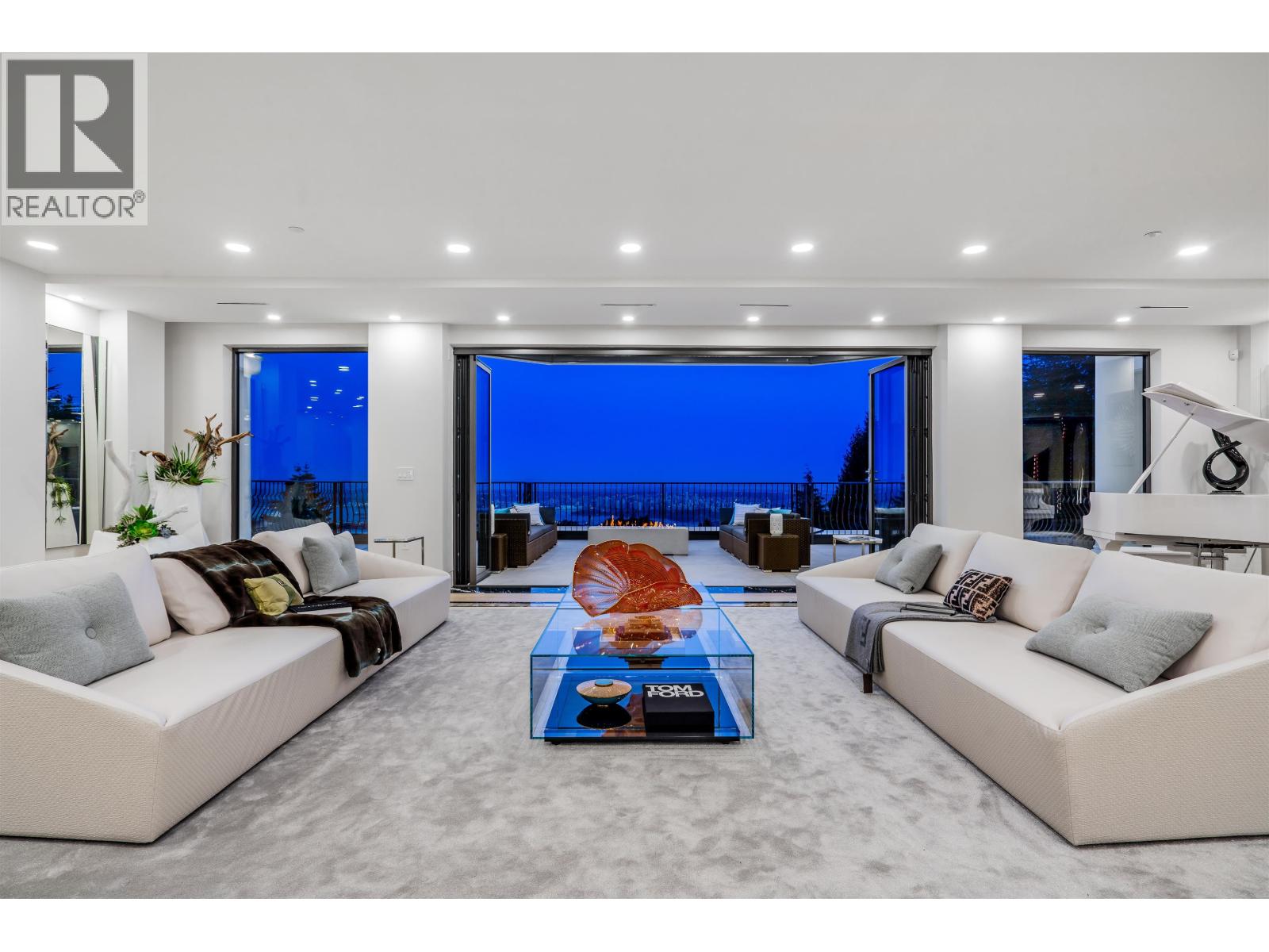 1123 CRESTLINE ROAD, West Vancouver