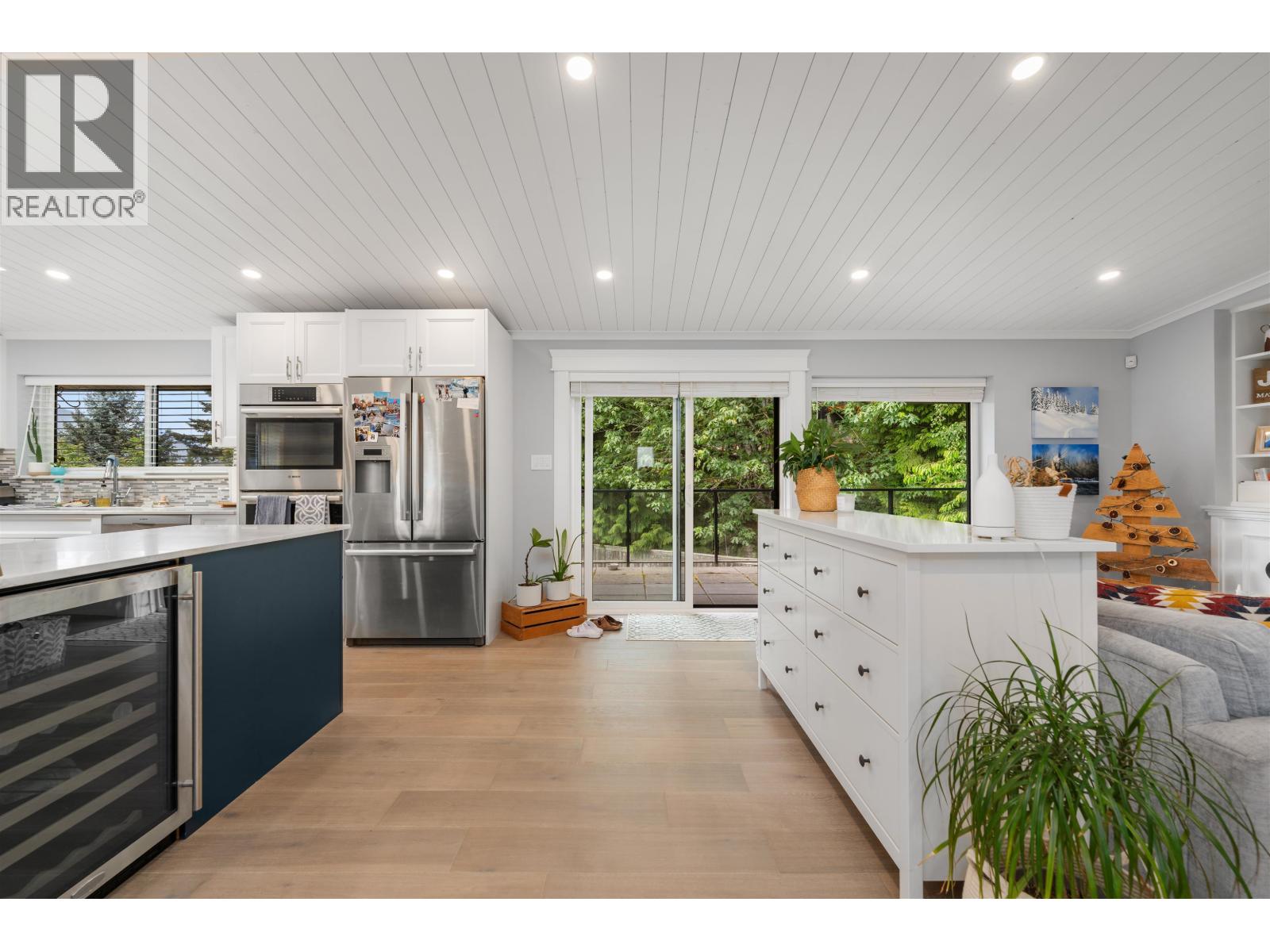 2361 FRIEDEL CRESCENT, Squamish