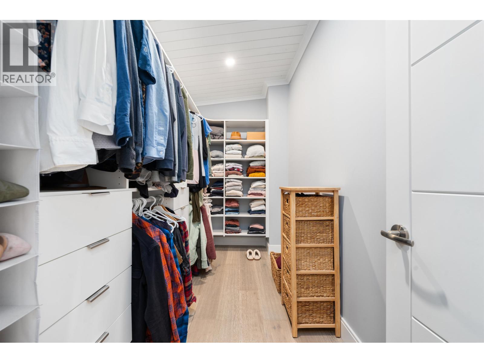 2361 FRIEDEL CRESCENT, Squamish