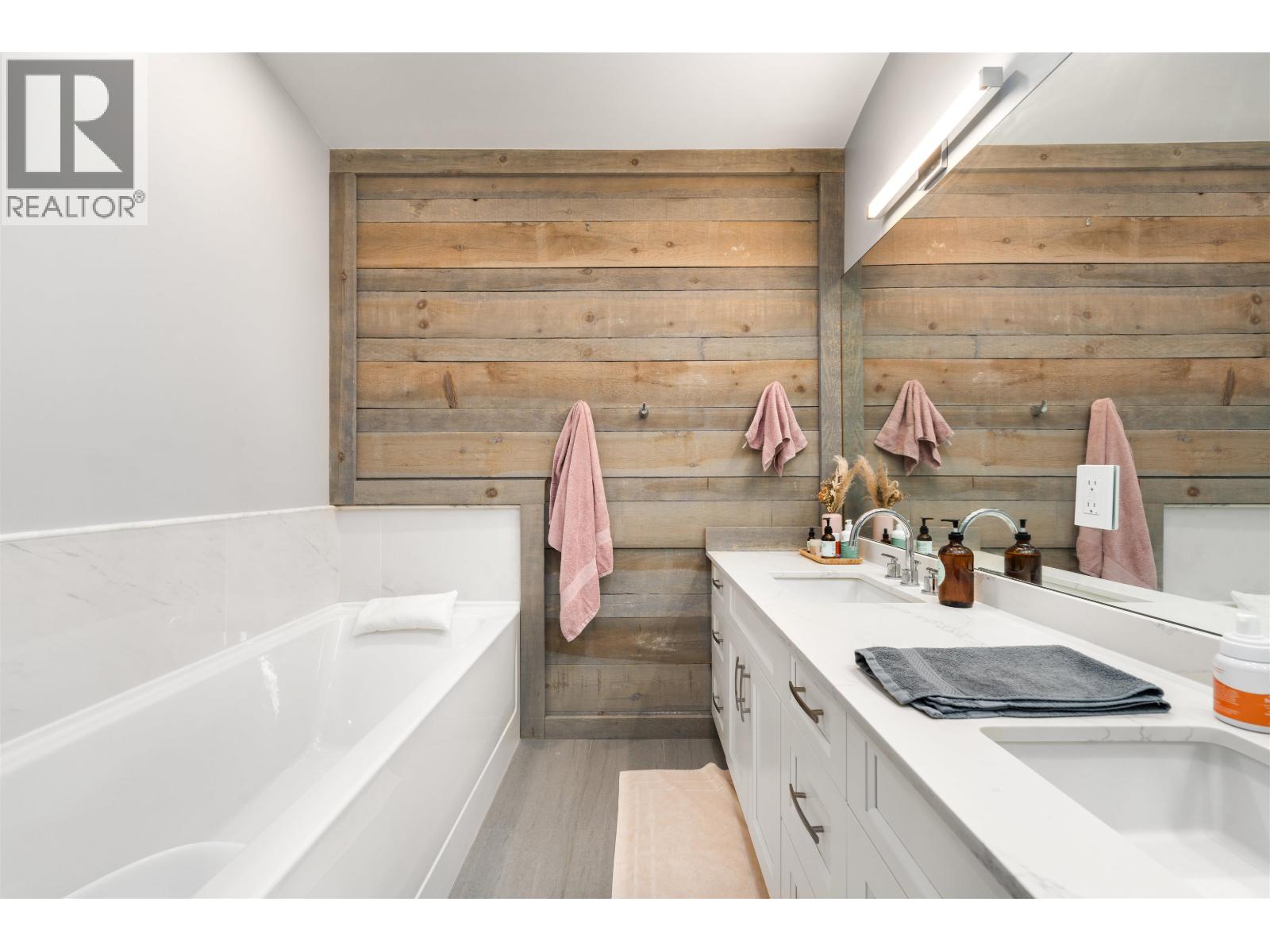 2361 FRIEDEL CRESCENT, Squamish