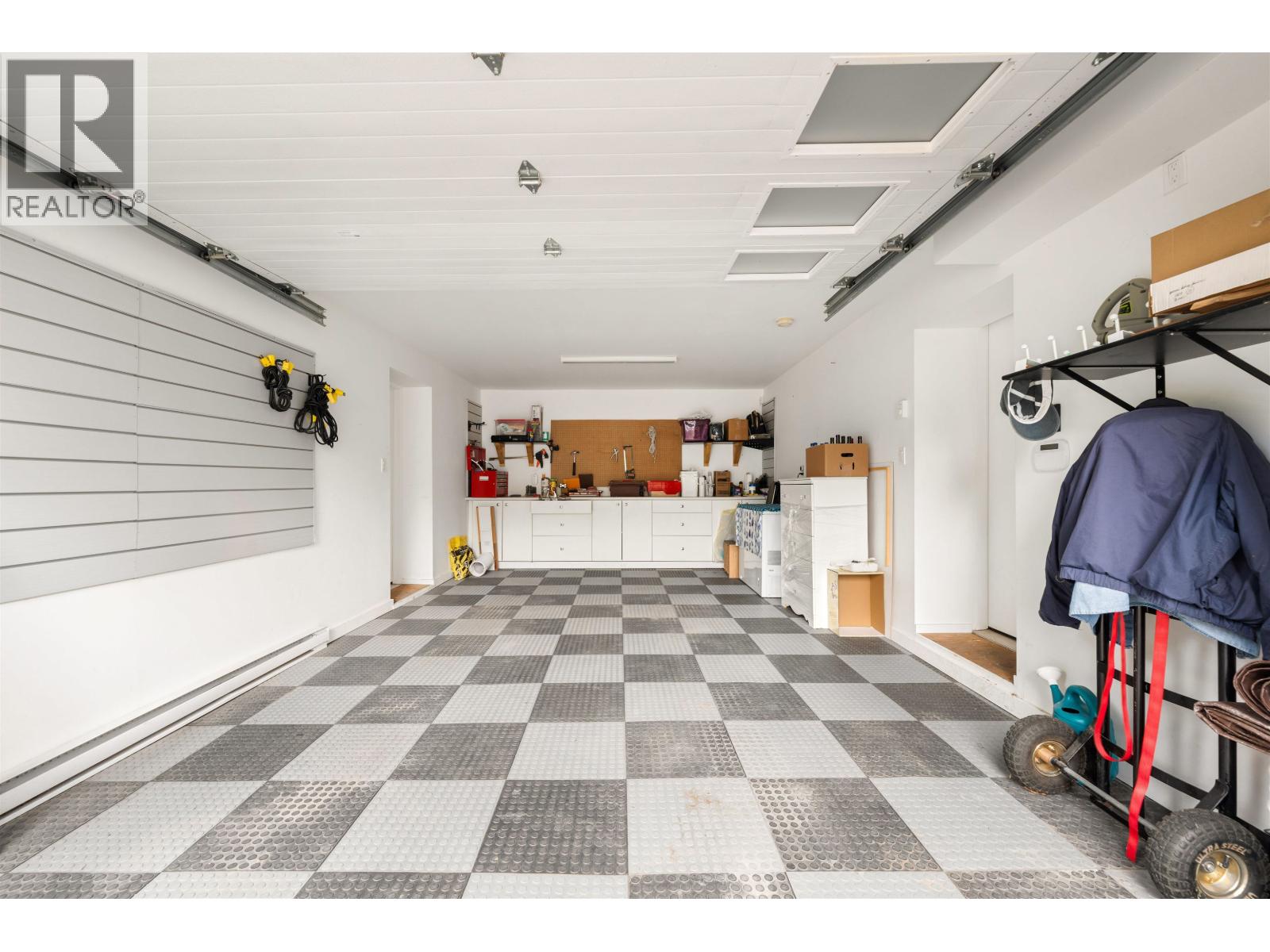 2361 FRIEDEL CRESCENT, Squamish