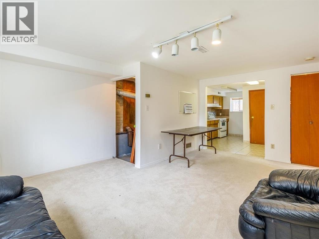 3687 E 26TH AVENUE, Vancouver