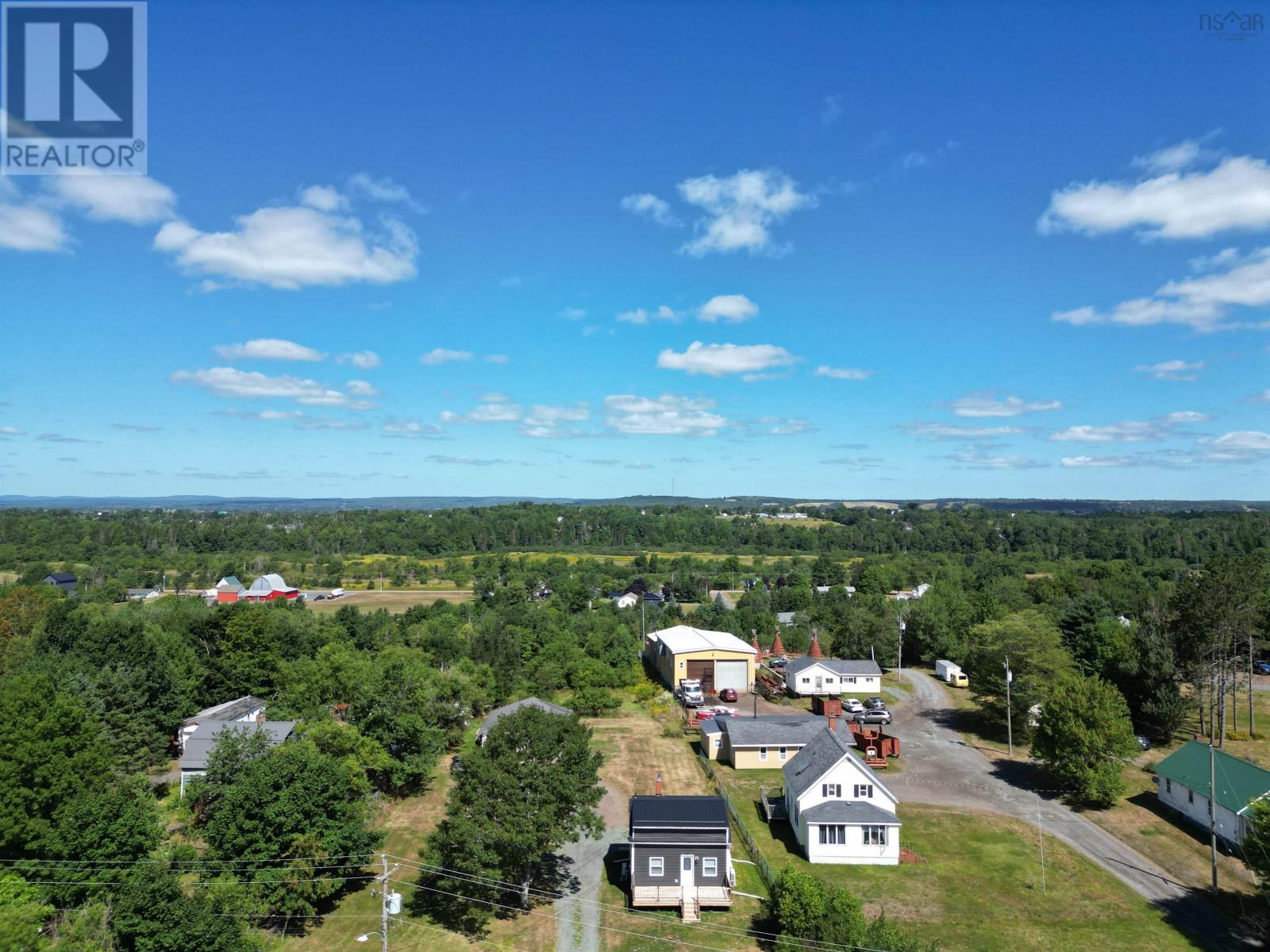 Property 21 of 24 of 2005 EAST PRINCE Street