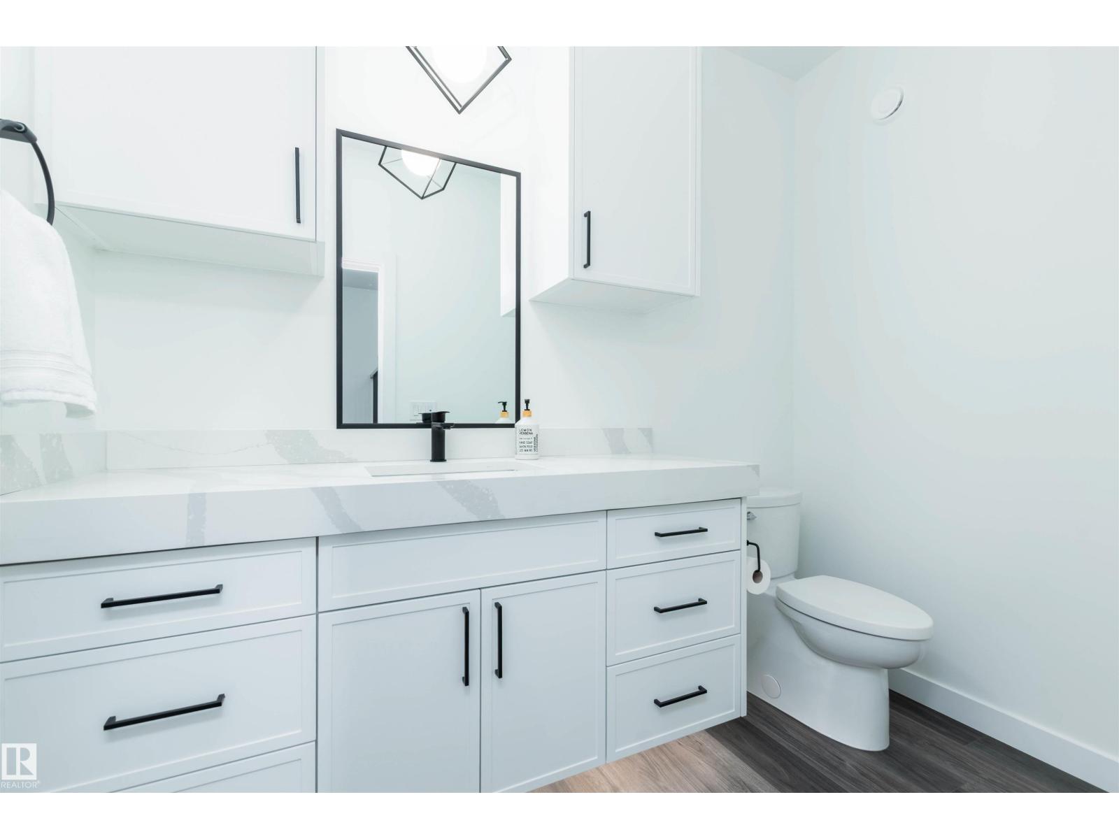 17 Sunbury PL, Sherwood Park