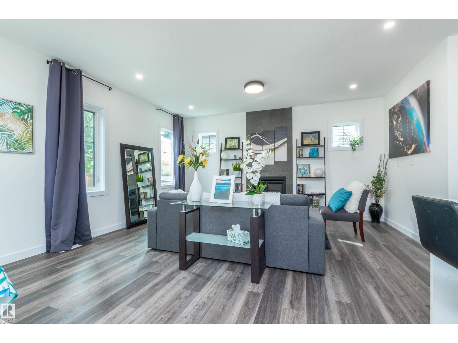 17 Sunbury PL, Sherwood Park