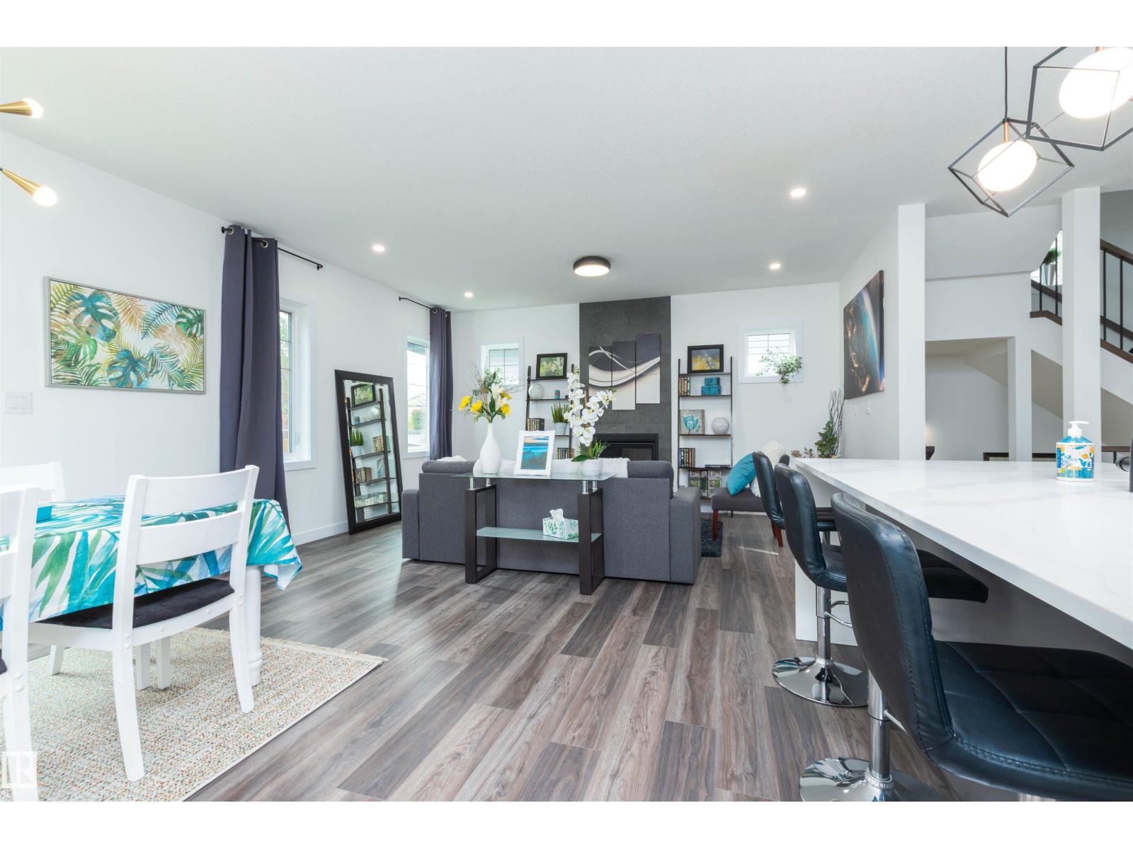 17 Sunbury PL, Sherwood Park