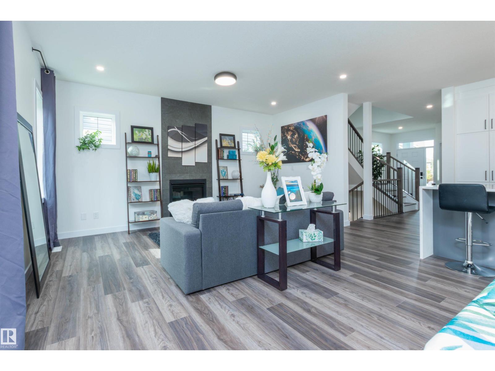 17 Sunbury PL, Sherwood Park