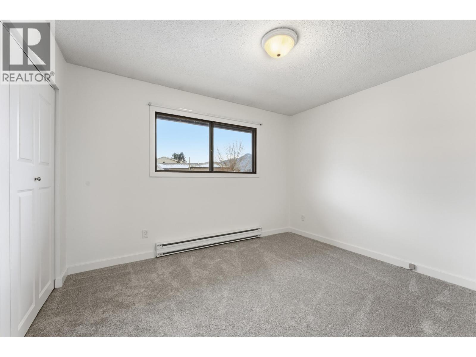 2289 Hayden Place, Armstrong