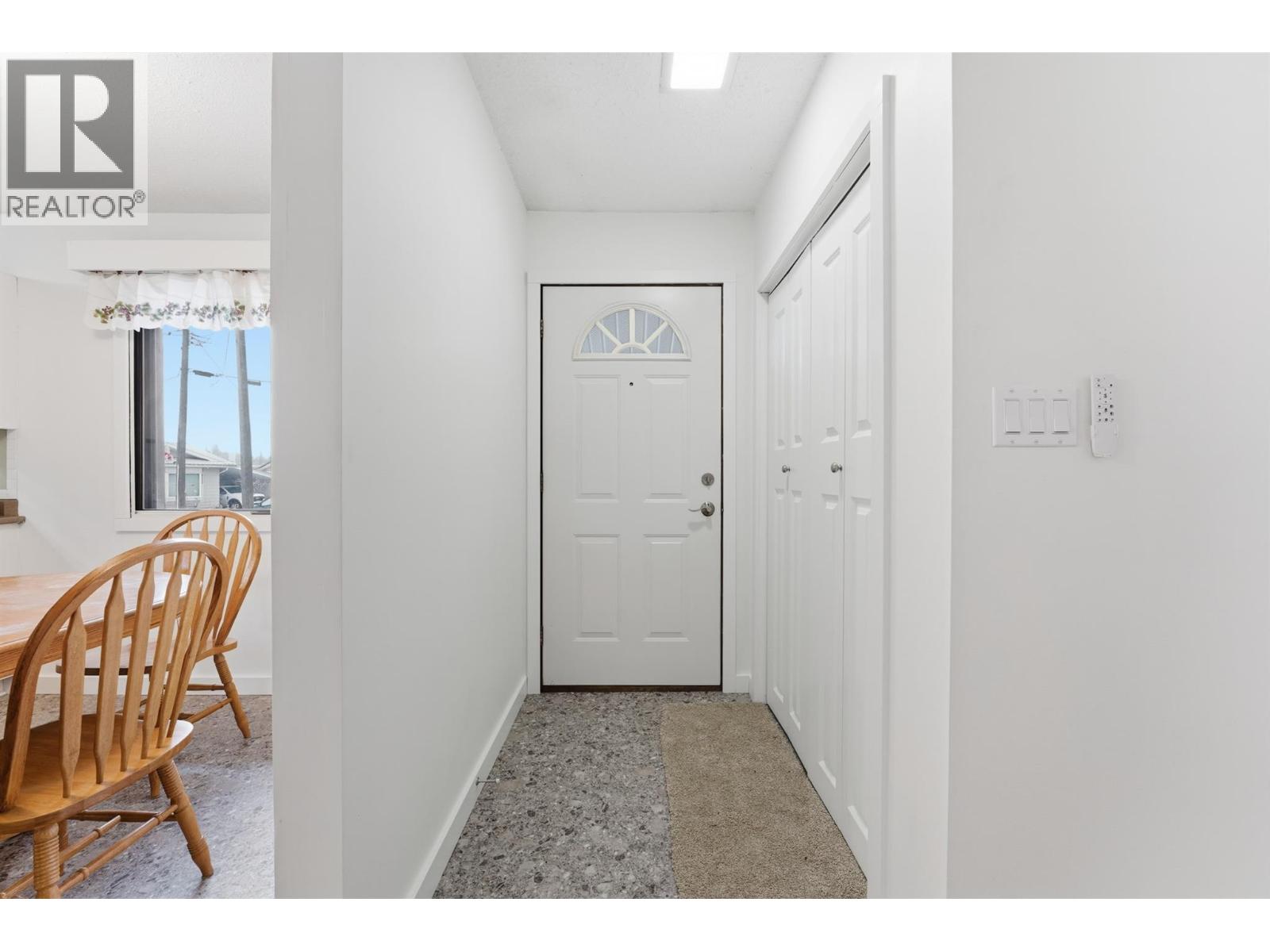 2289 Hayden Place, Armstrong