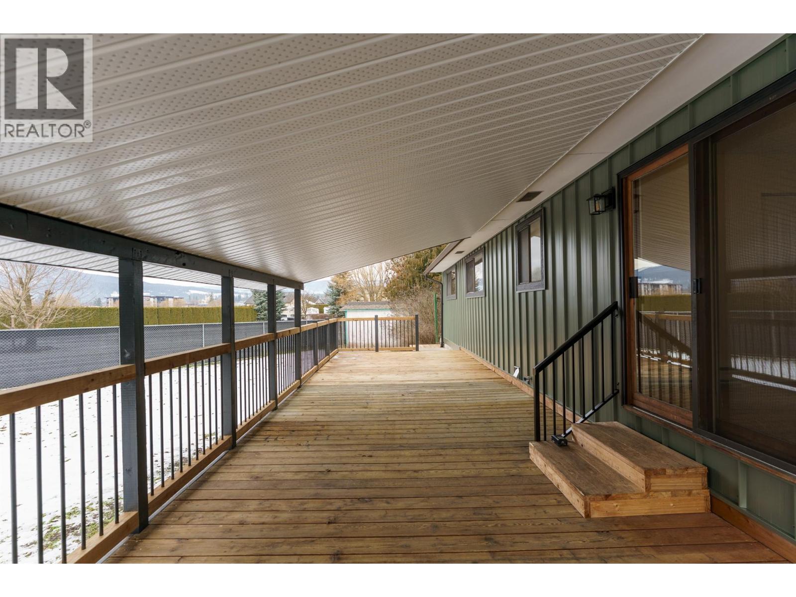 2289 Hayden Place, Armstrong