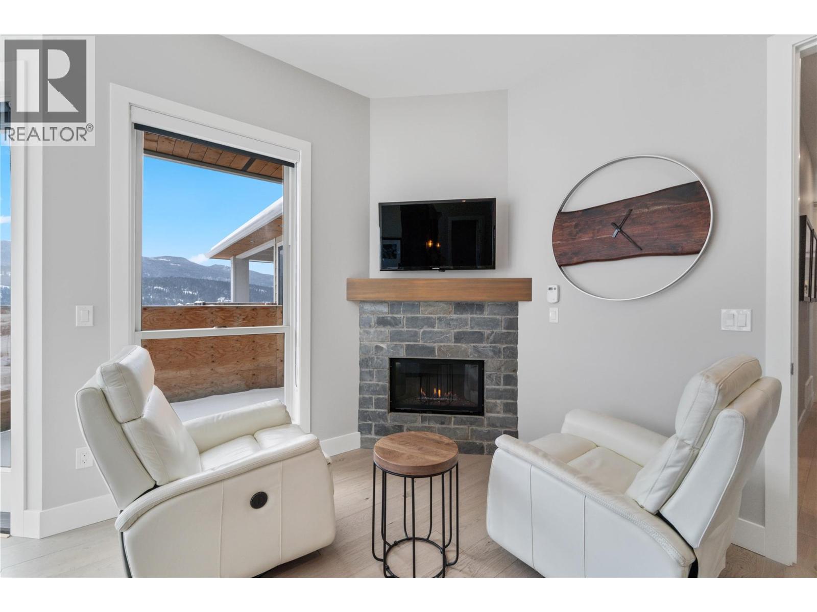 608 Mt Ida Crescent - 28