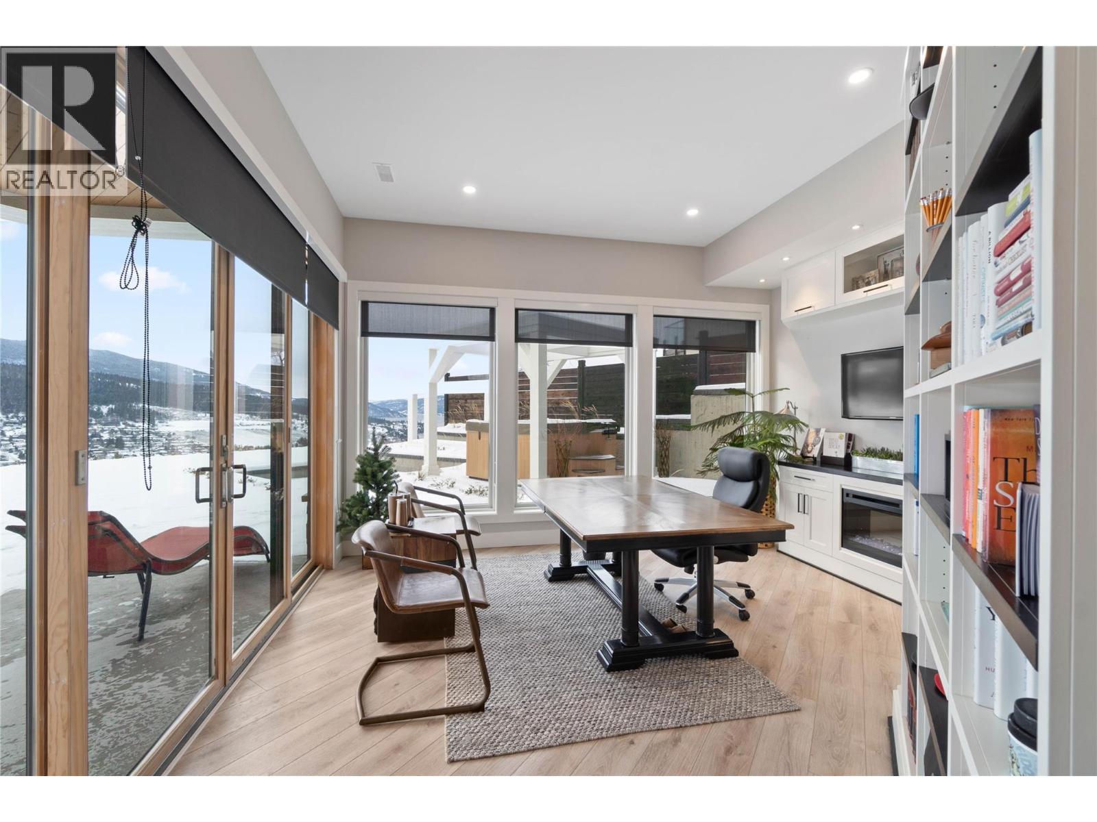 608 Mt Ida Crescent - 40