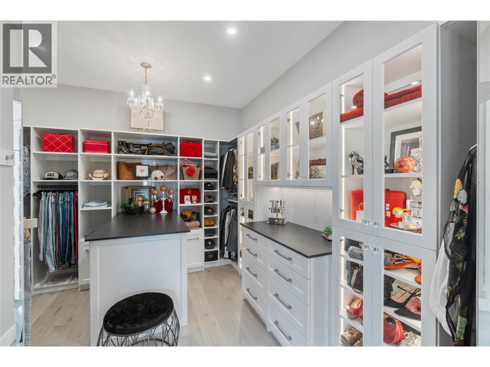 608 Mt Ida Crescent - 26