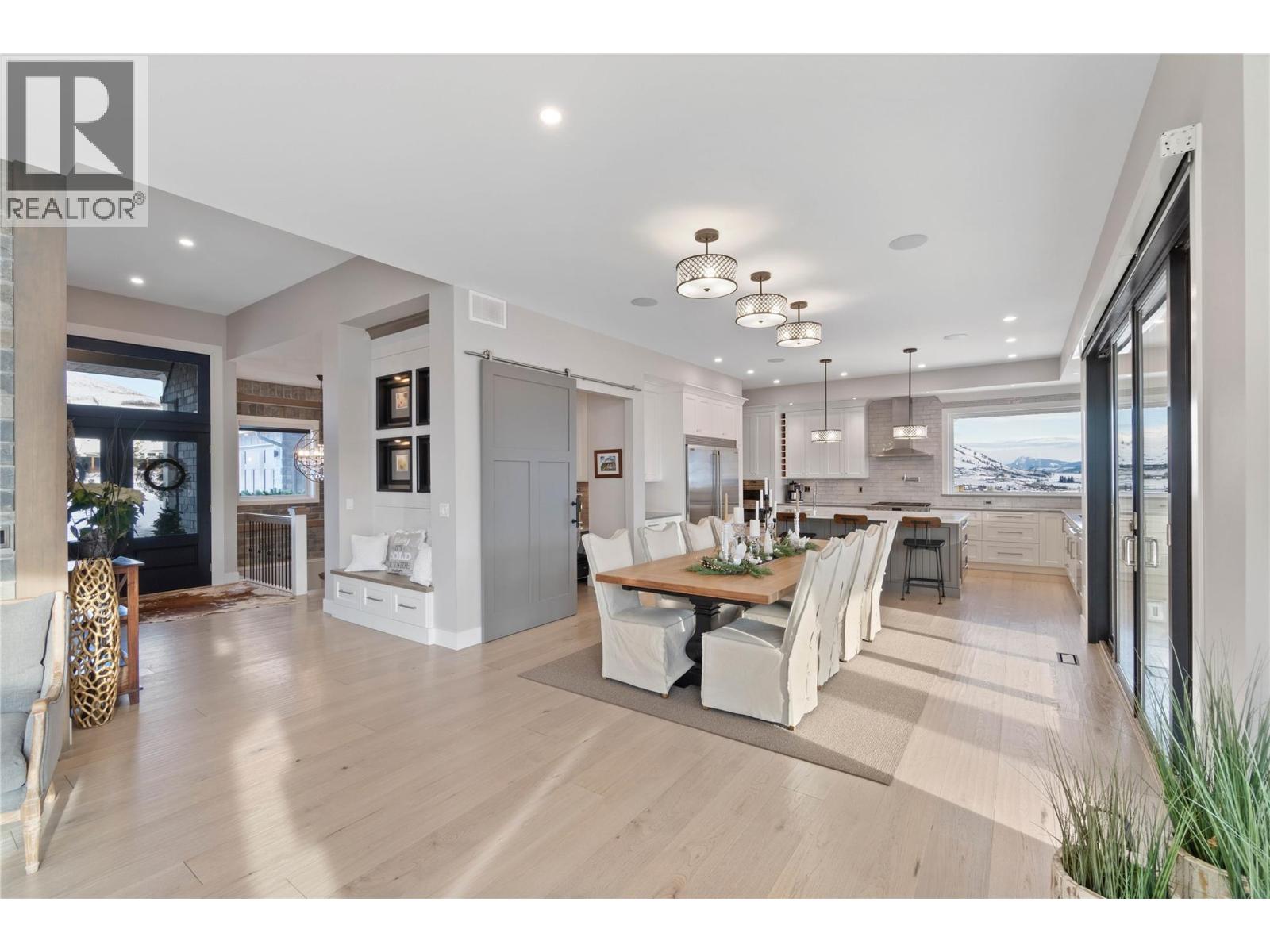 608 Mt Ida Crescent - 6