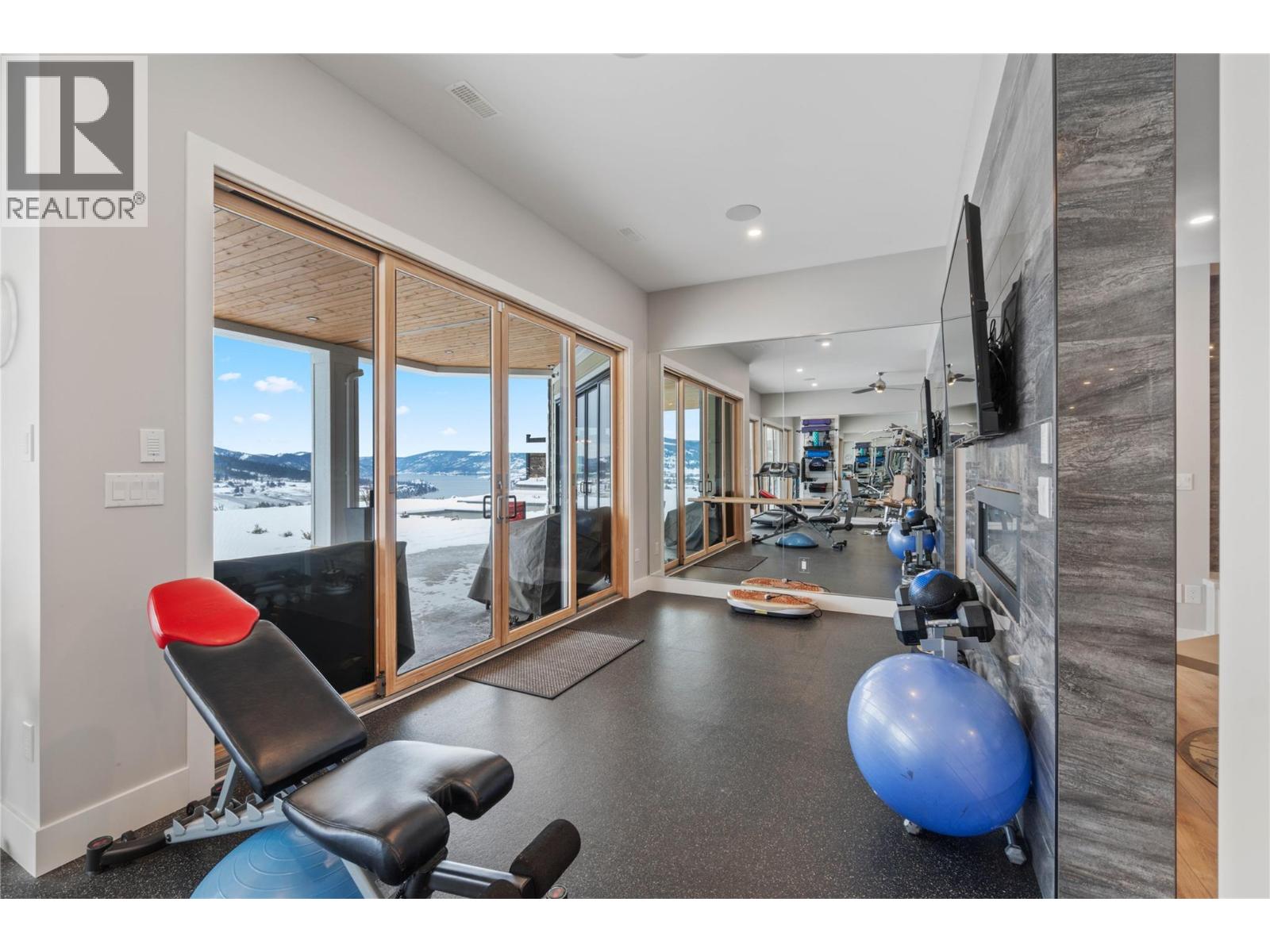 608 Mt Ida Crescent - 34