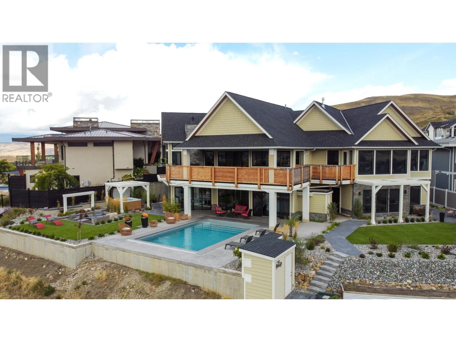 608 Mt Ida Crescent - 63