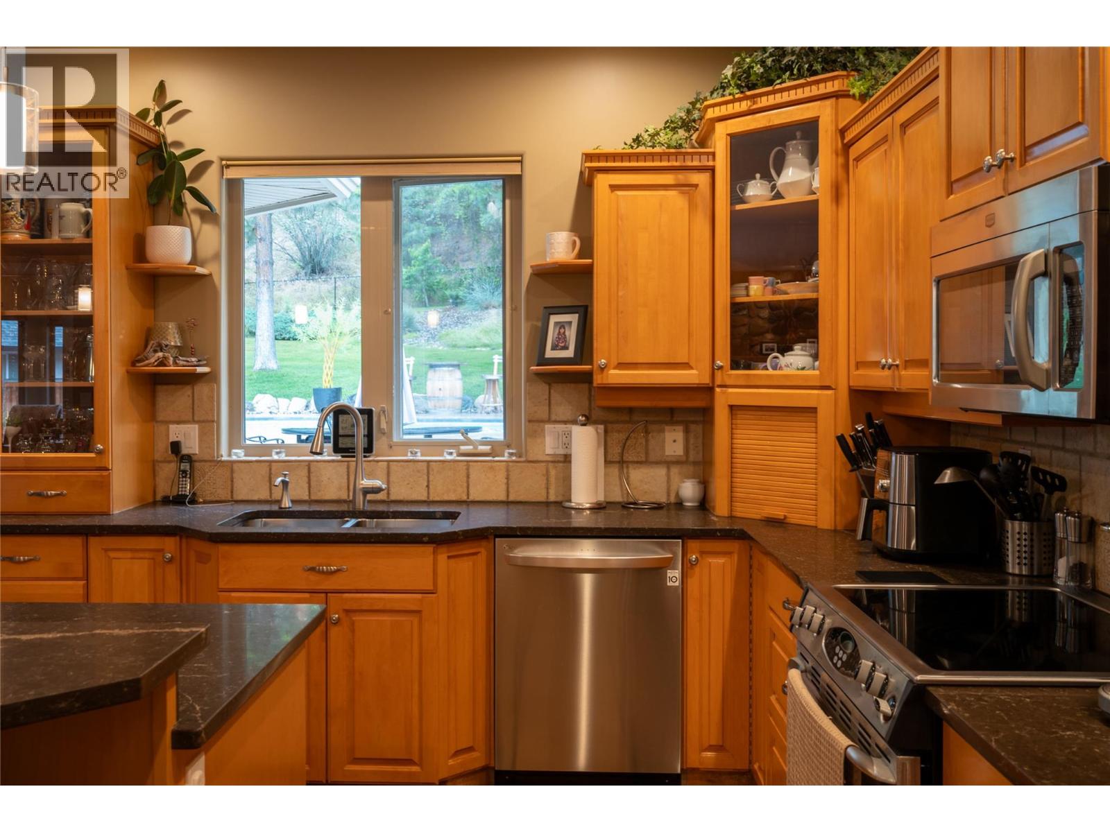 585 Coyote Drive, Kamloops