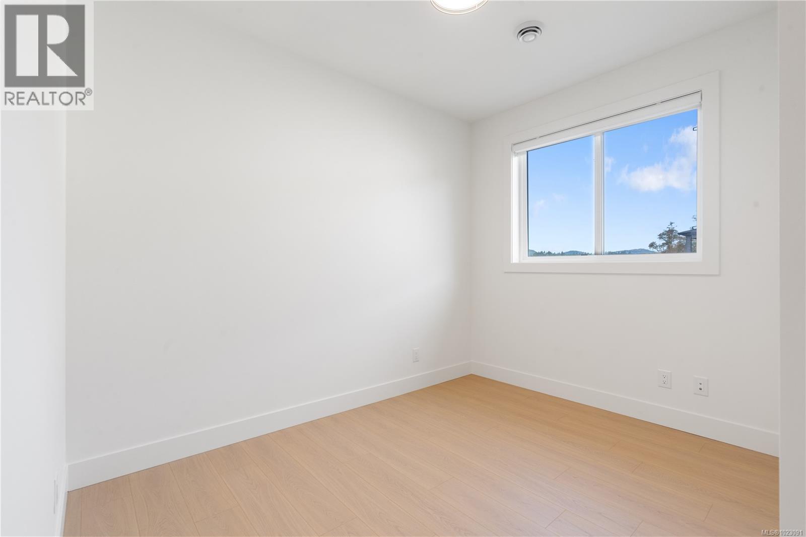  613 Madrona Place, Langford