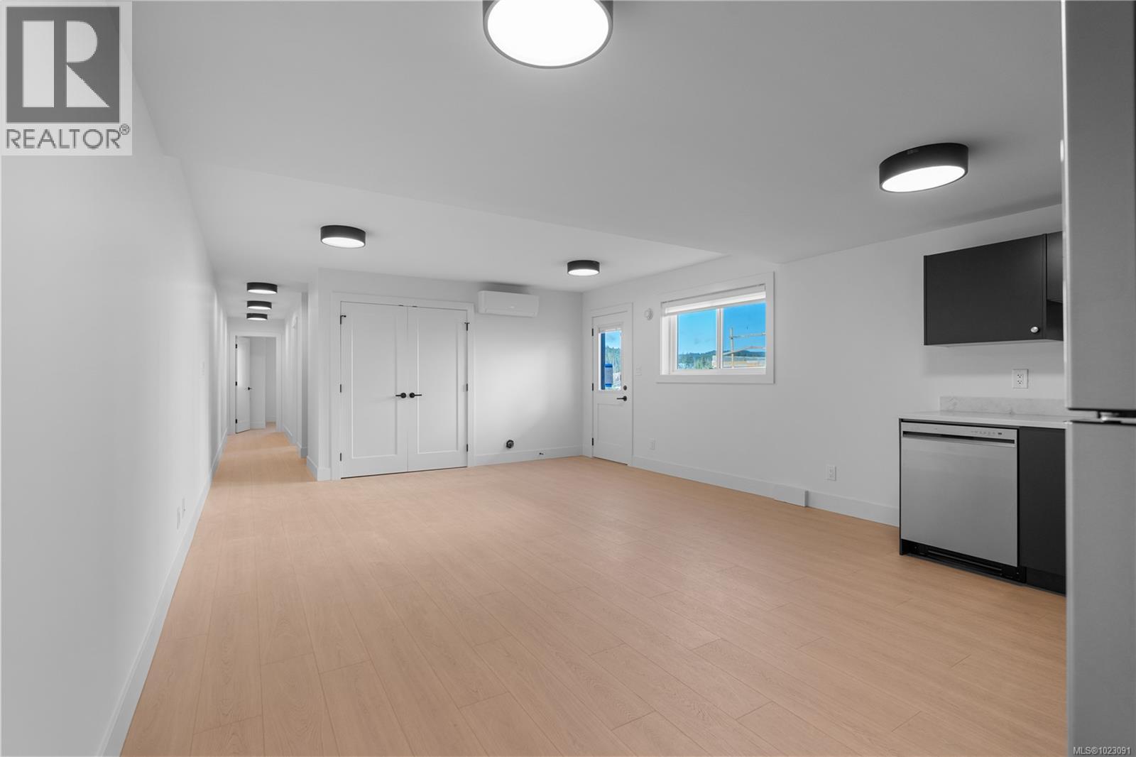  613 Madrona Place, Langford