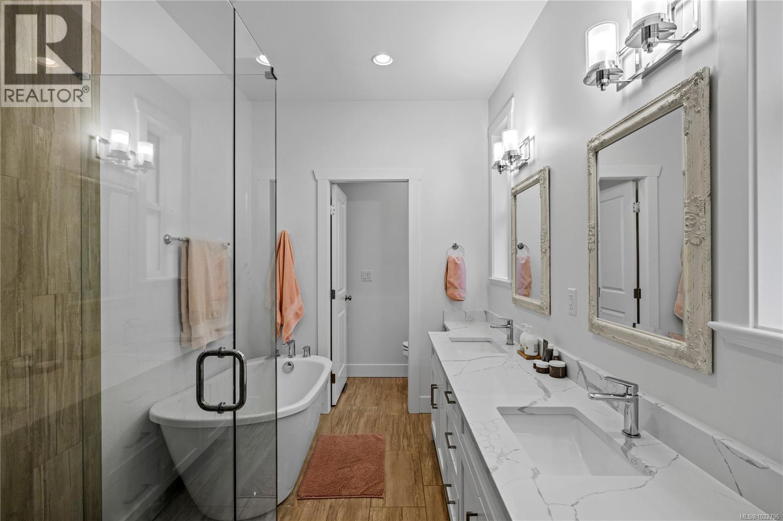 759 Briarwood Dr, Parksville