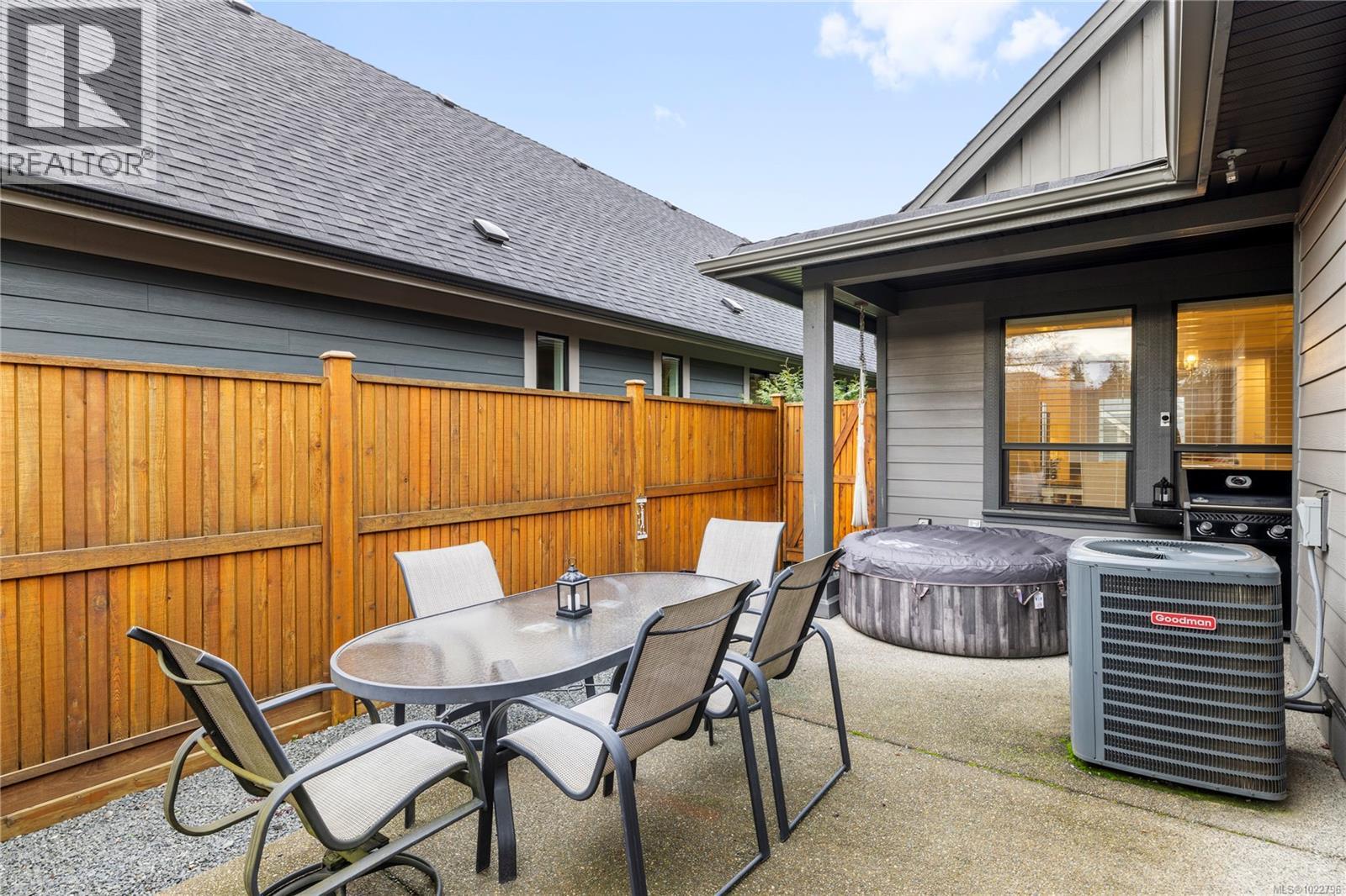 759 Briarwood Dr, Parksville