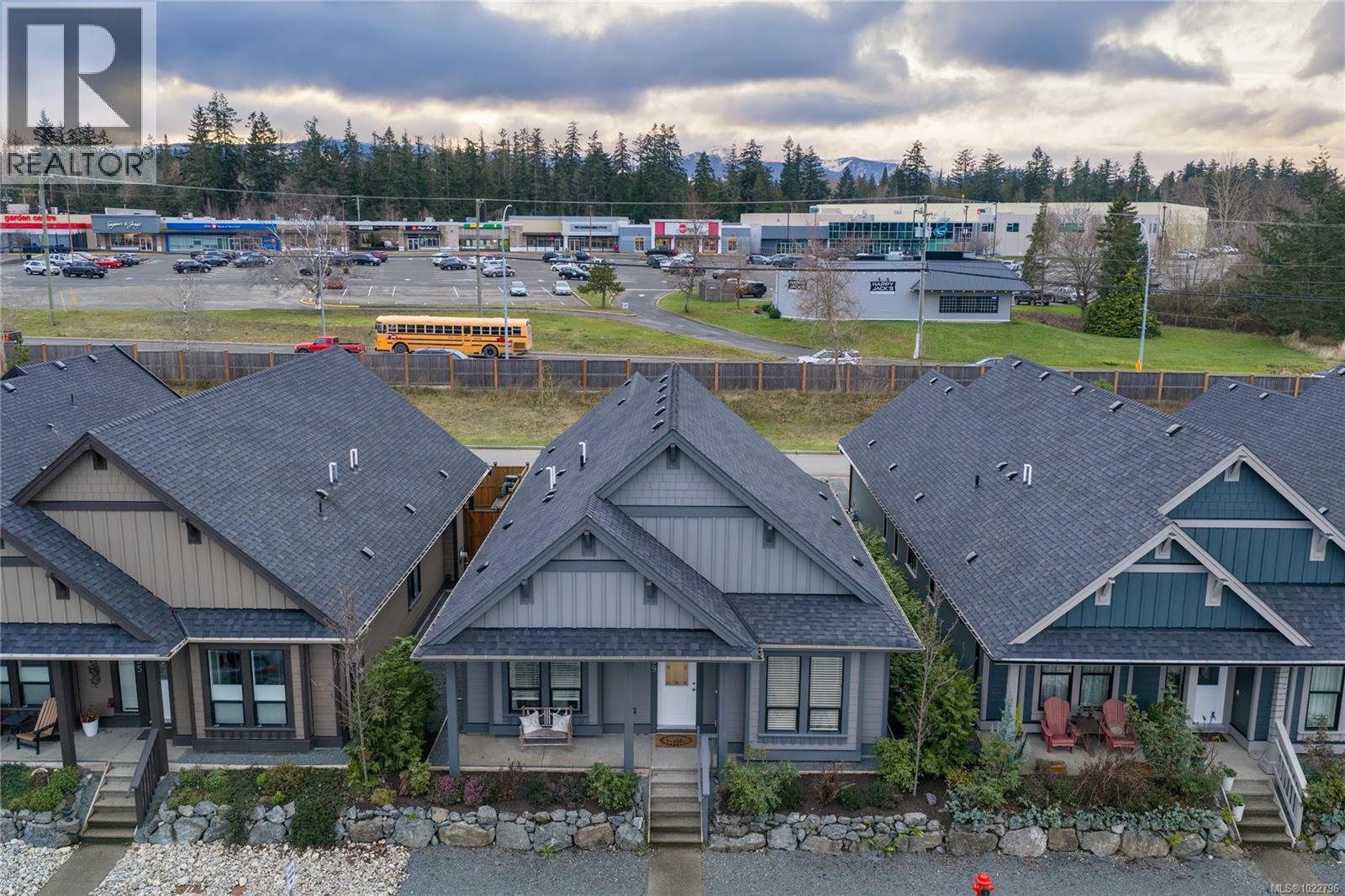 759 Briarwood Dr, Parksville