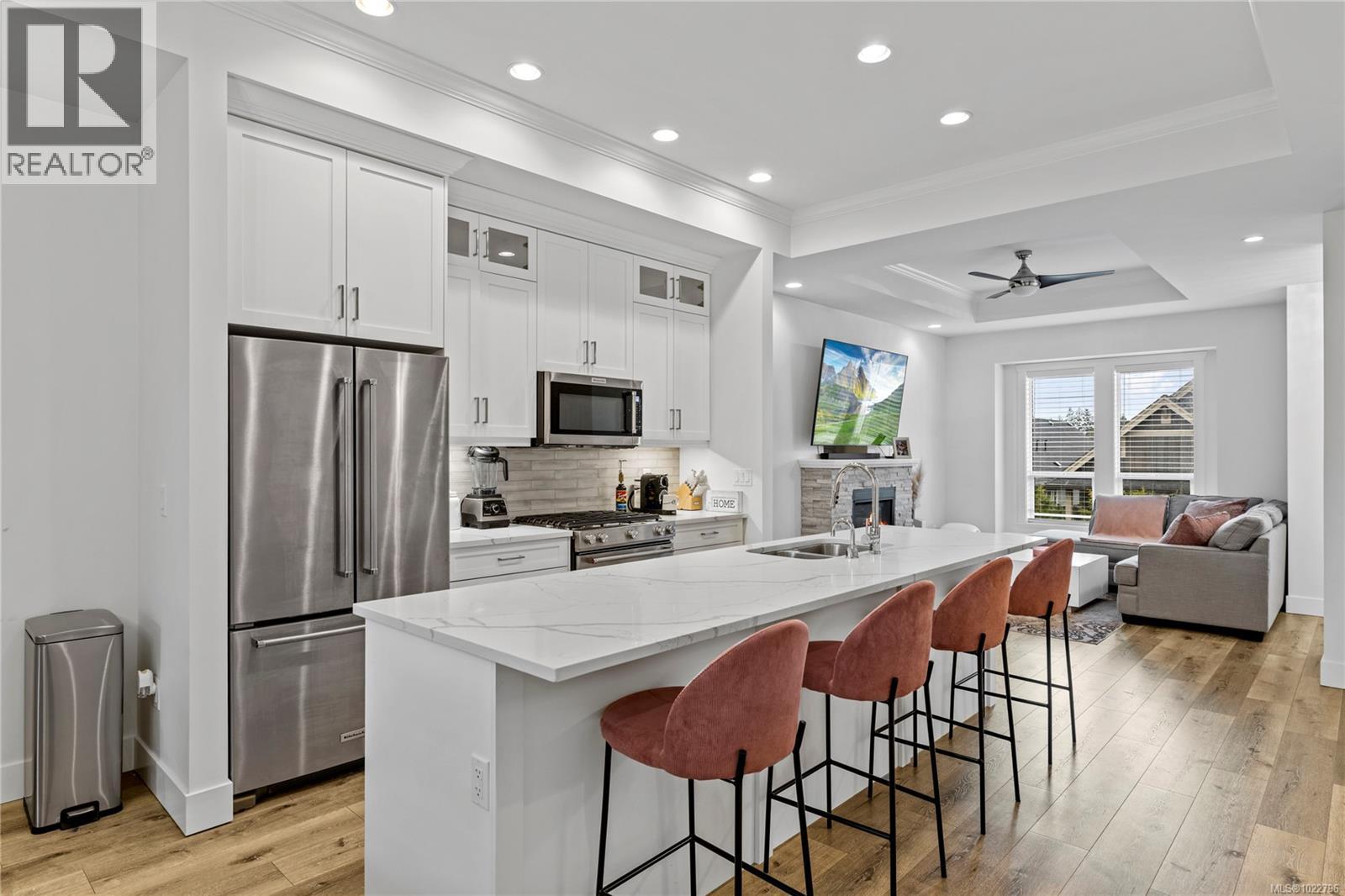 759 Briarwood Dr, Parksville