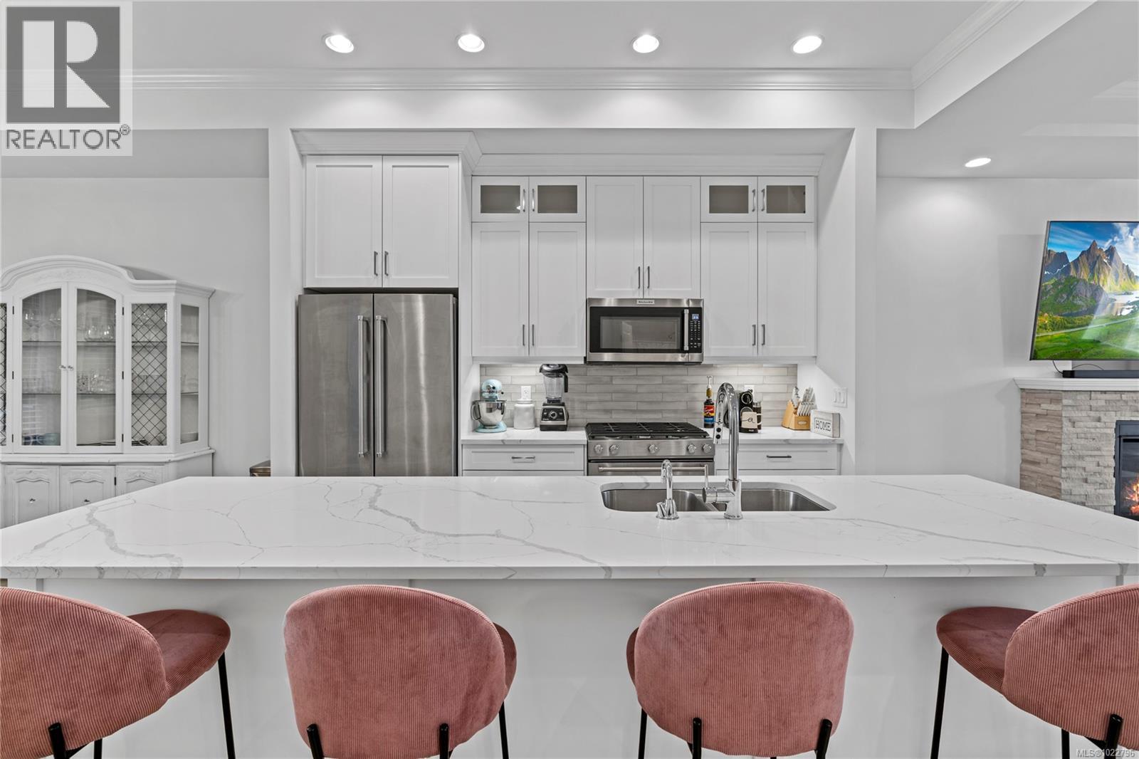 759 Briarwood Dr, Parksville