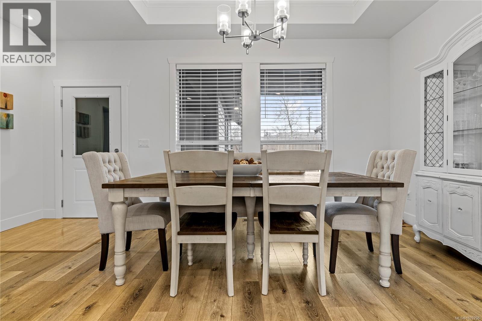 759 Briarwood Dr, Parksville