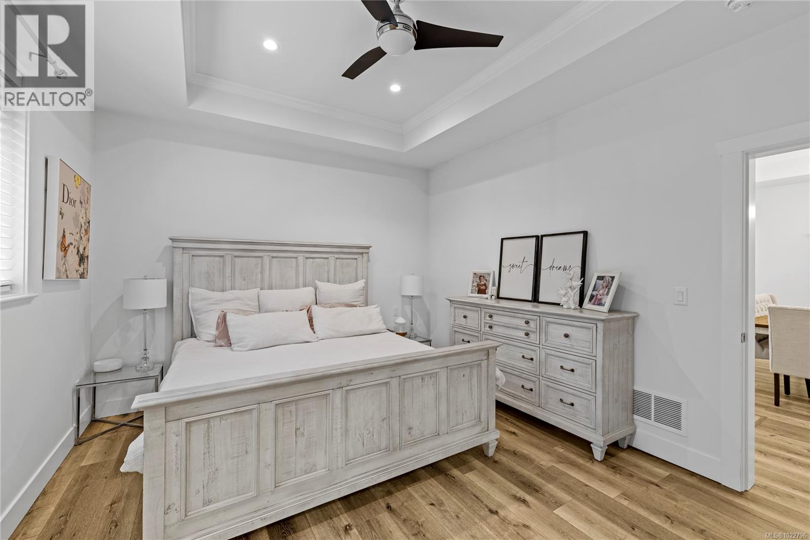 759 Briarwood Dr, Parksville